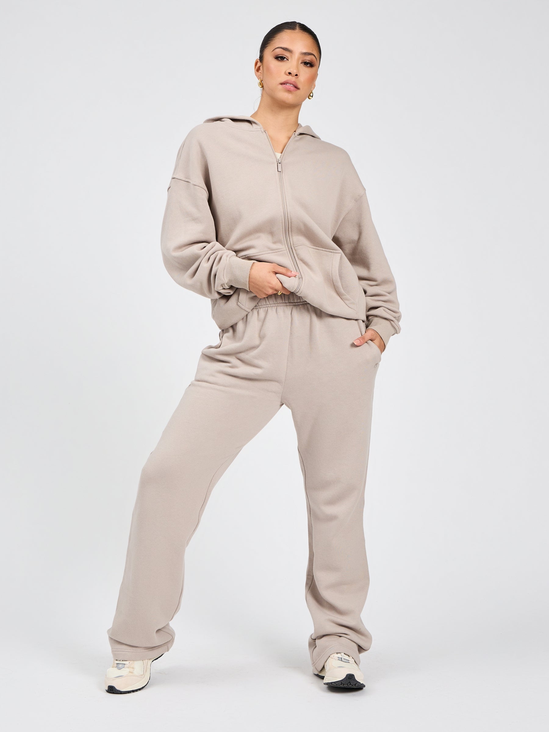 Threads Straight Leg Sweatpant - Chamomile