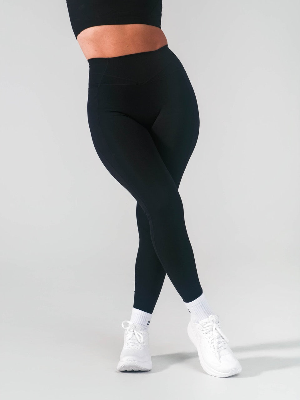 Airbrush Pocket Legging - Onyx Black