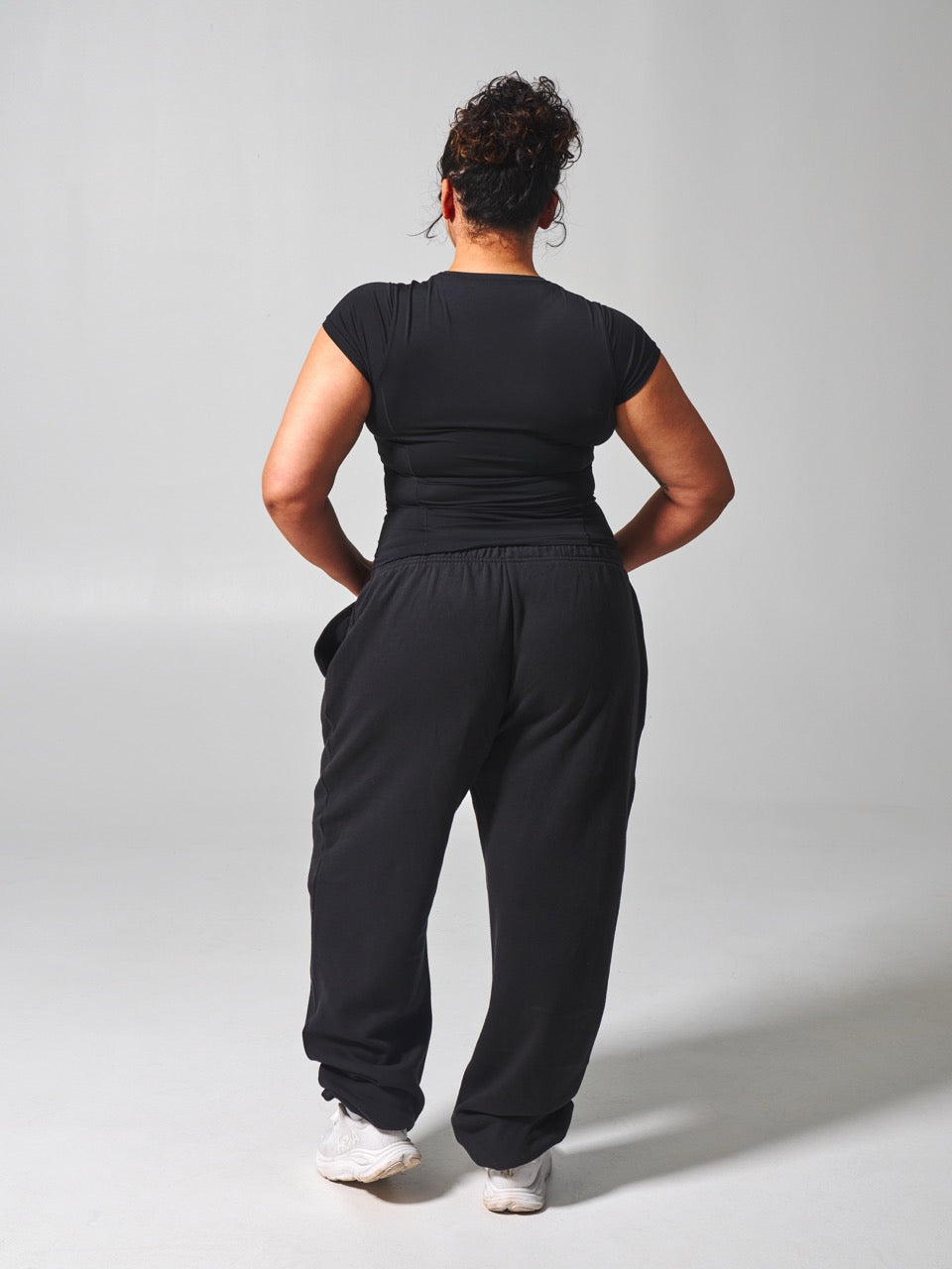 Halo Tee - Onyx Black