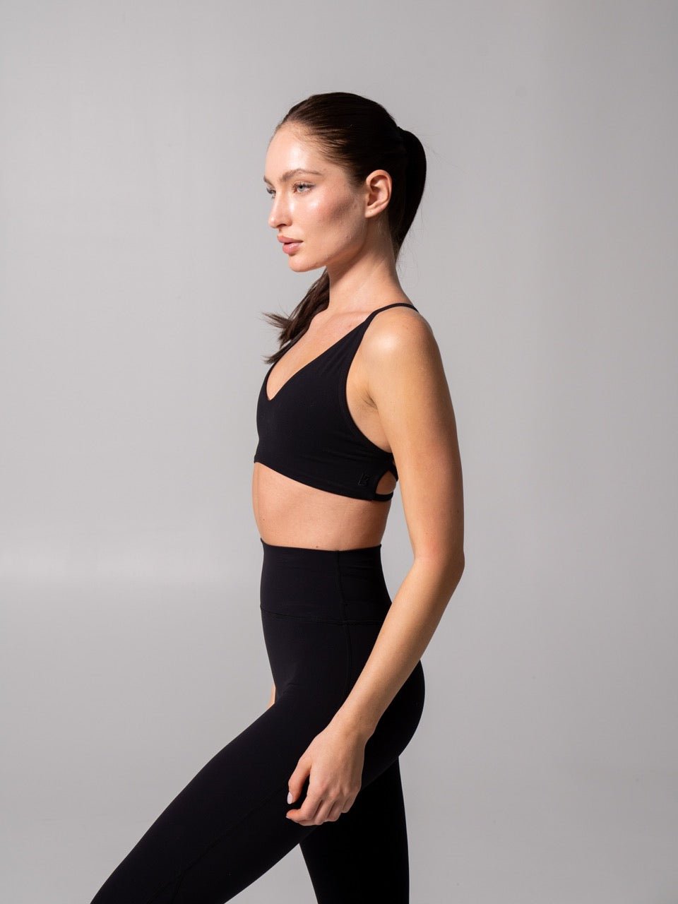 Girlfriend Reversible Sports Bra - Onyx Black and White