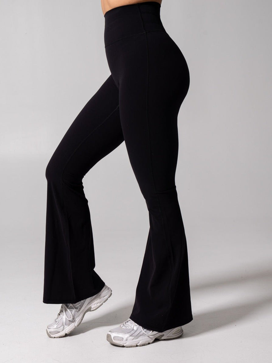 Legacy Flare Legging - Onyx Black