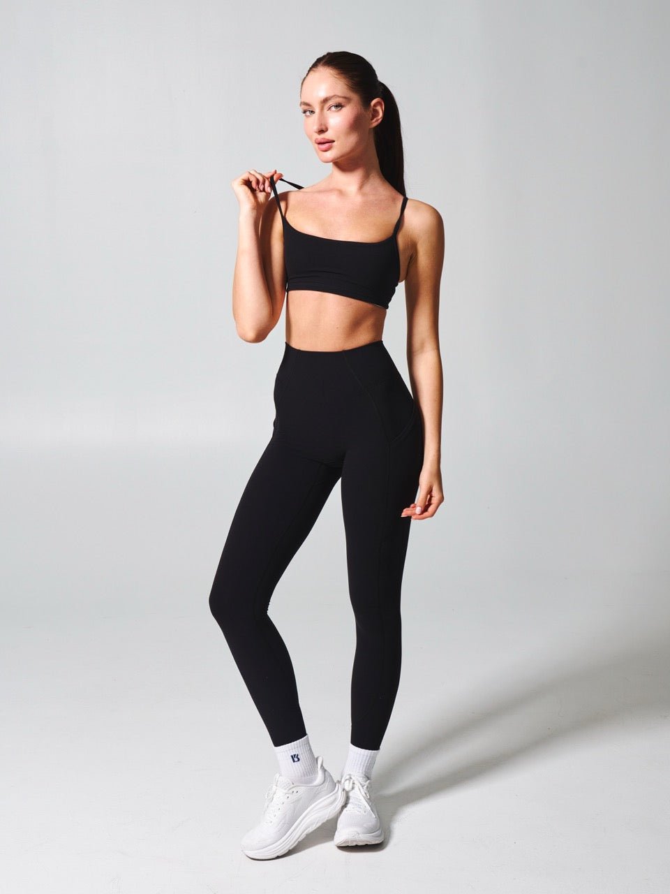 Contour Pocket Legging - Onyx Black