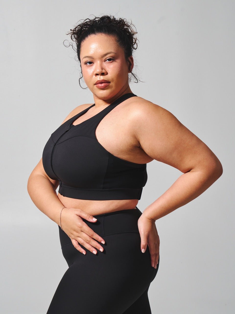 Wicked Zip Sports Bra - Onyx Black