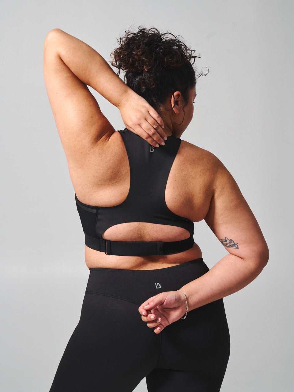 Wicked Zip Sports Bra - Onyx Black