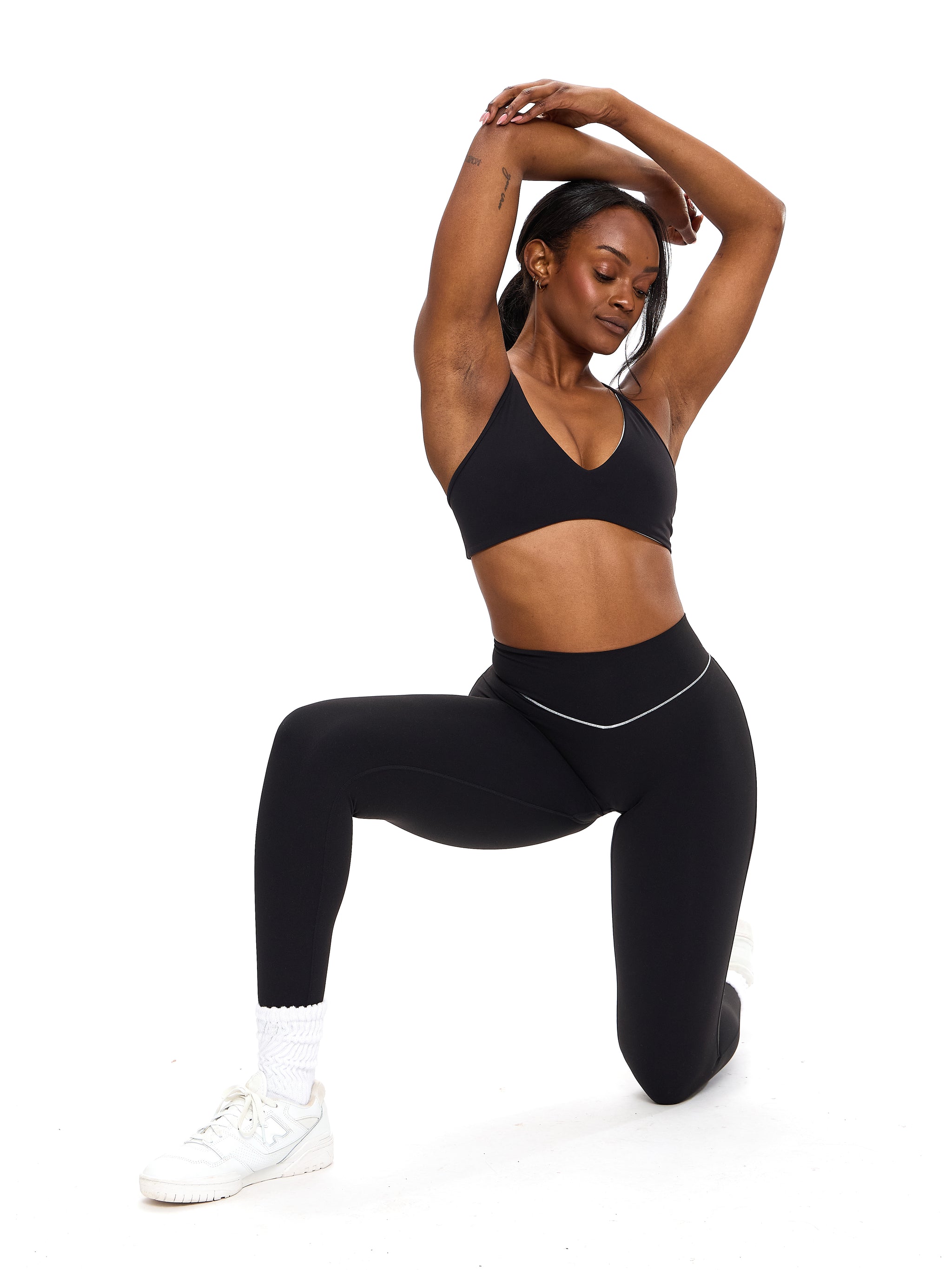 Aggressive Scrunch Highlight Legging - Onyx Black
