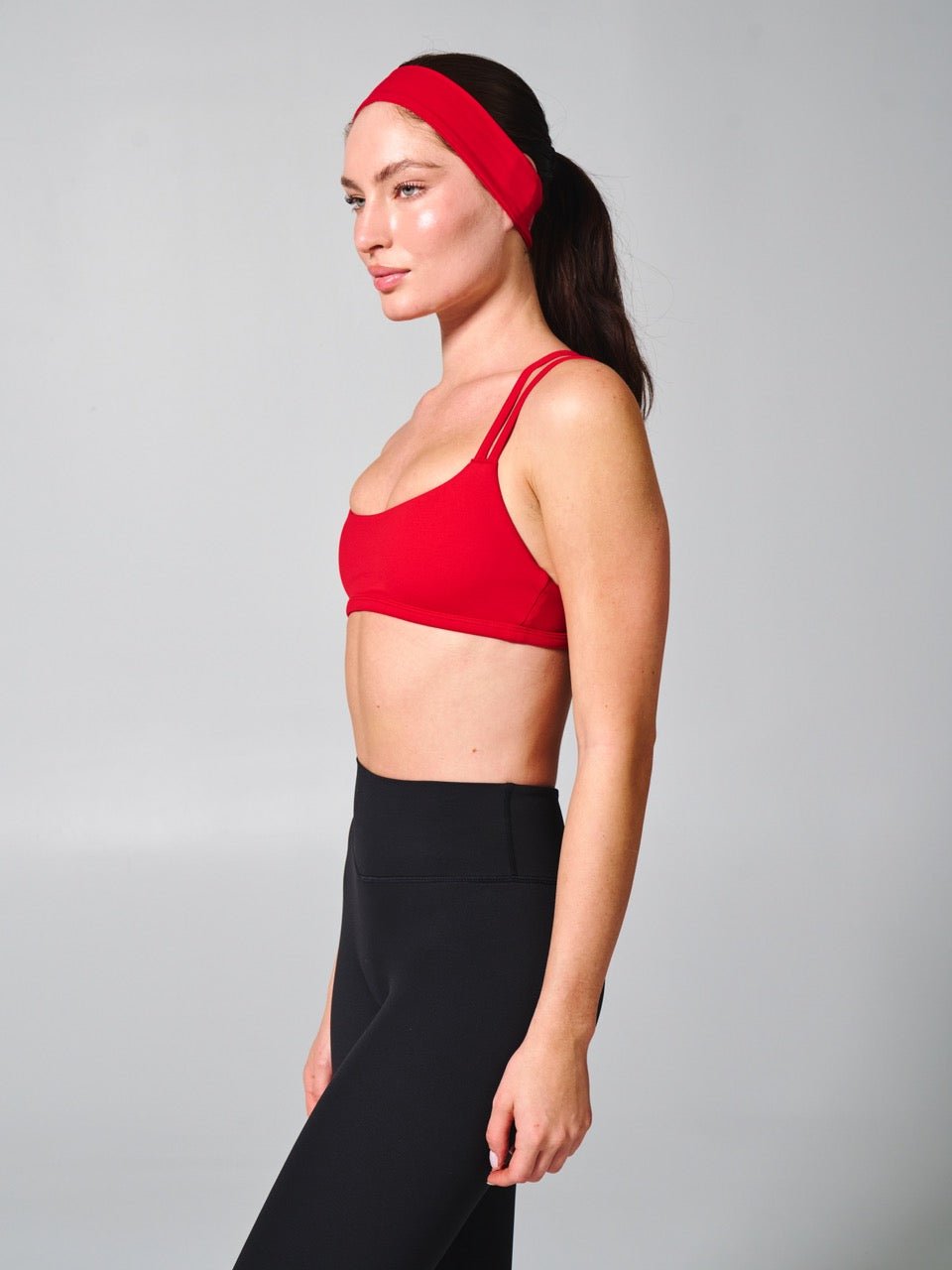 Elysium Sports Bra - Lipstick Red