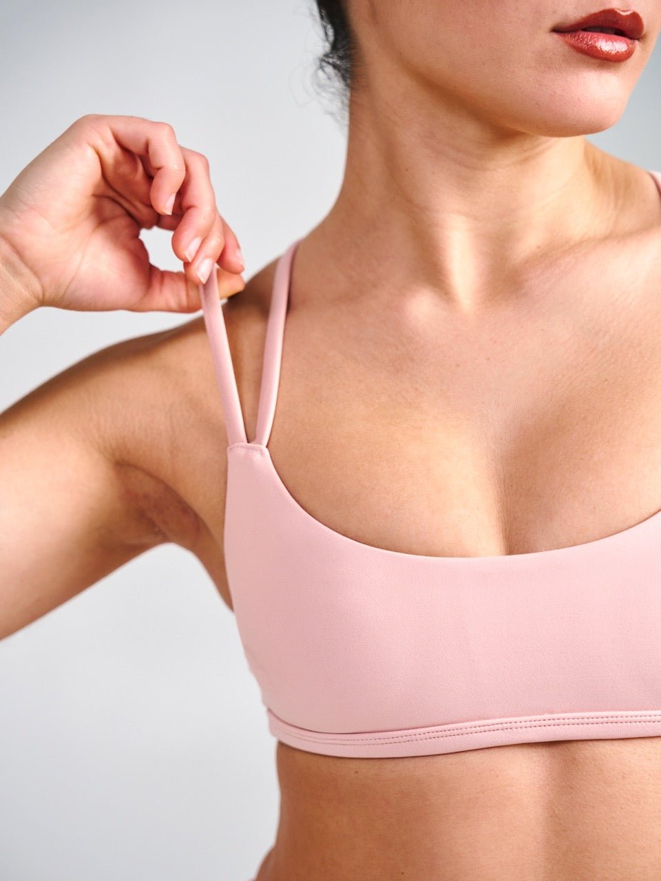 Elysium Sports Bra - Strawberry Milk