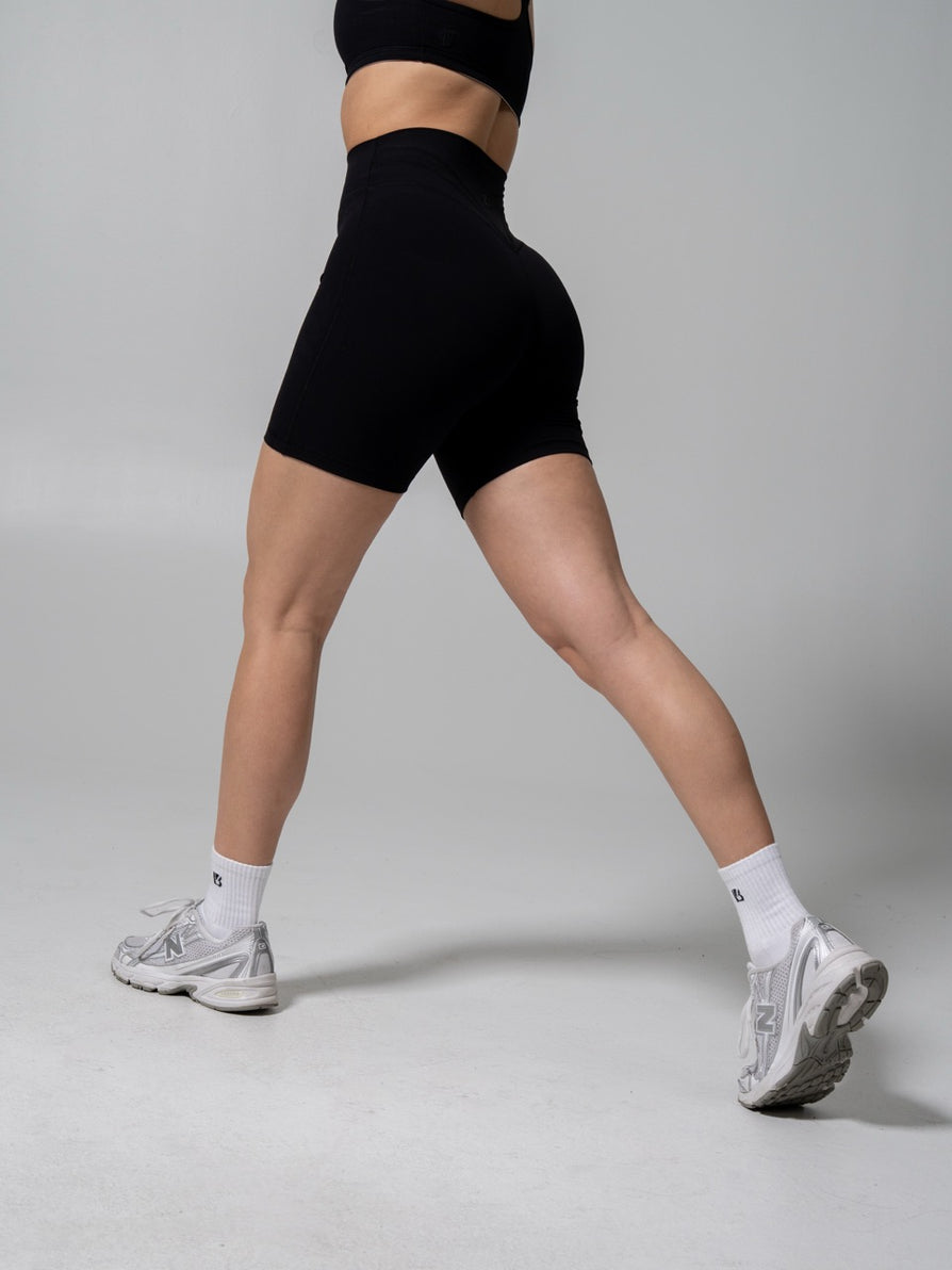 Legacy Short 6” - Onyx Black