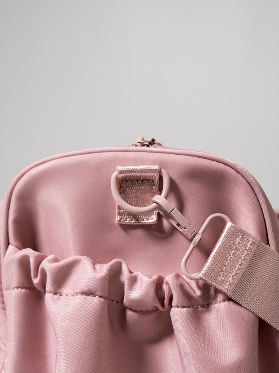 Everyday Duffel - Strawberry Milk