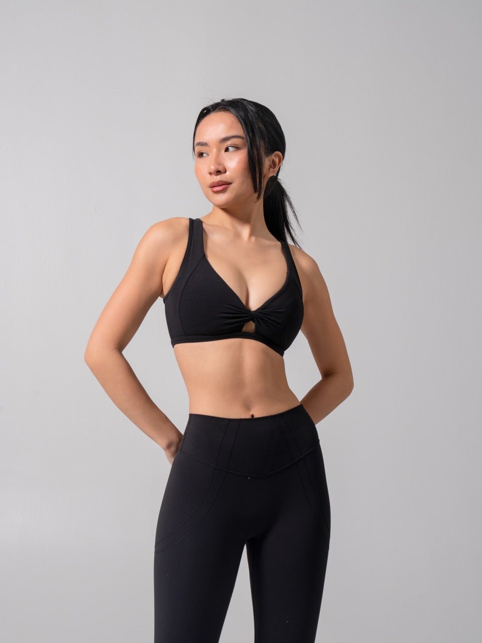 Twist Fit Sports Bra - Onyx Black