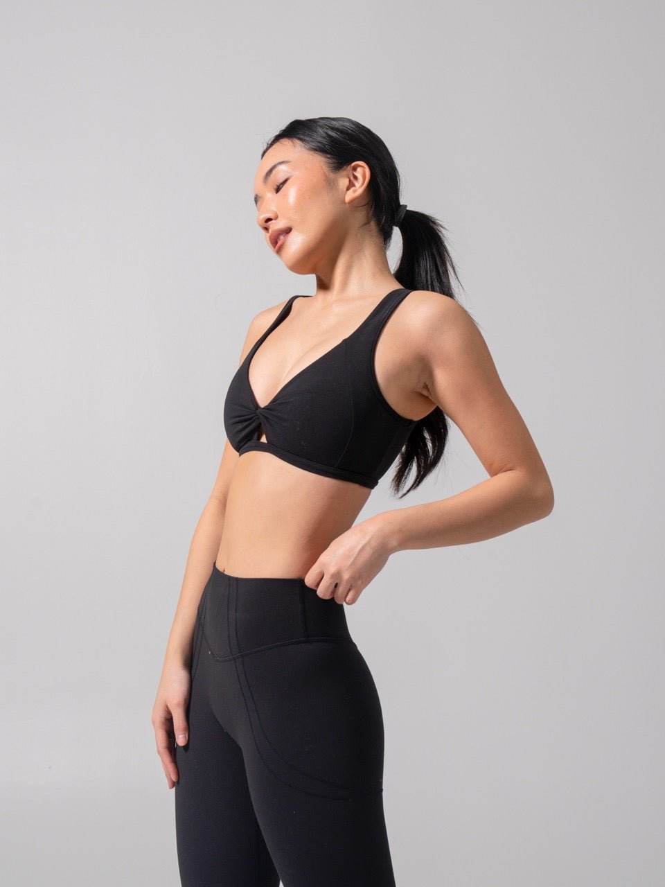 Twist Fit Sports Bra - Onyx Black