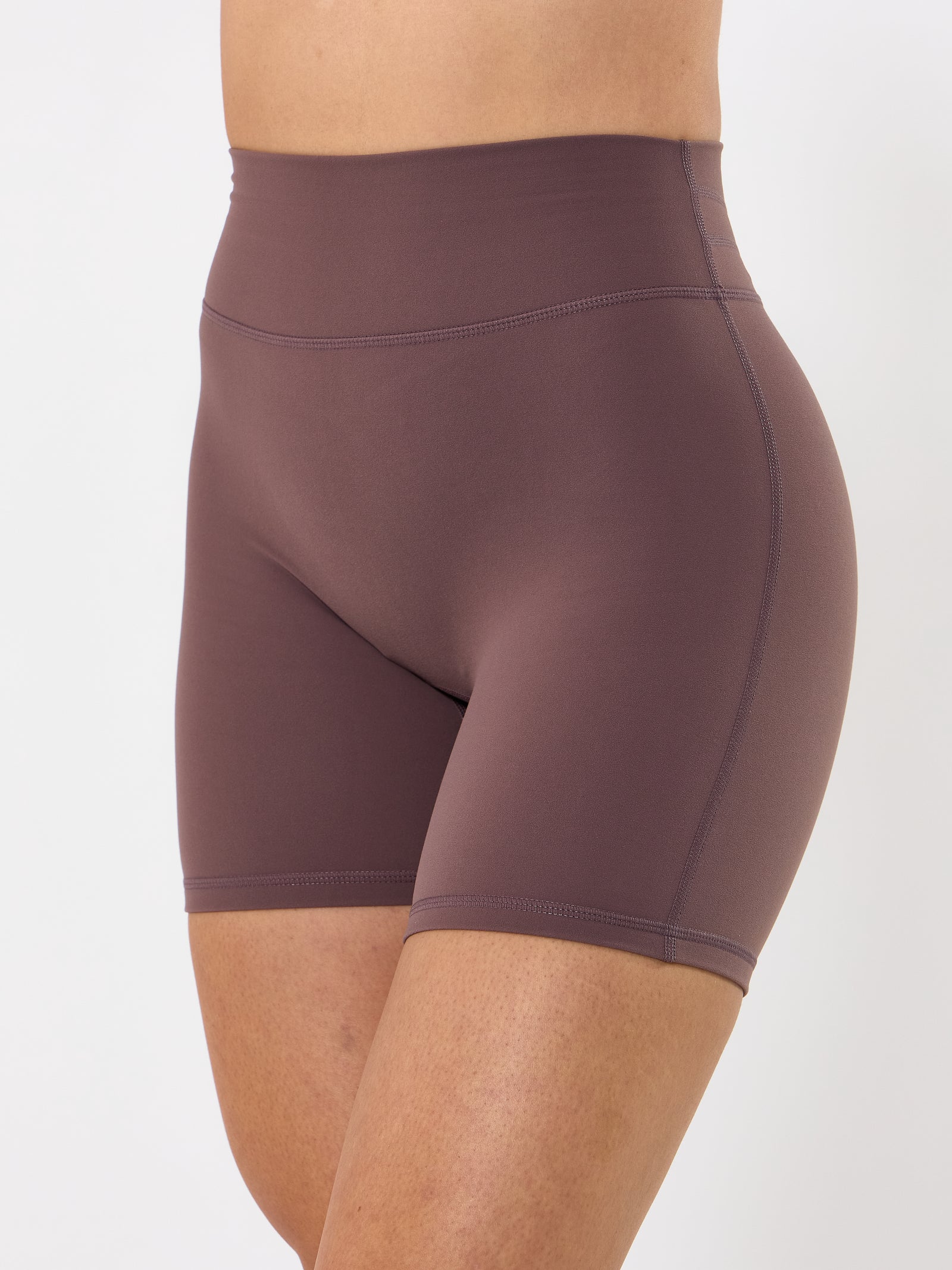 Legacy Short 6" - Mocha Berry