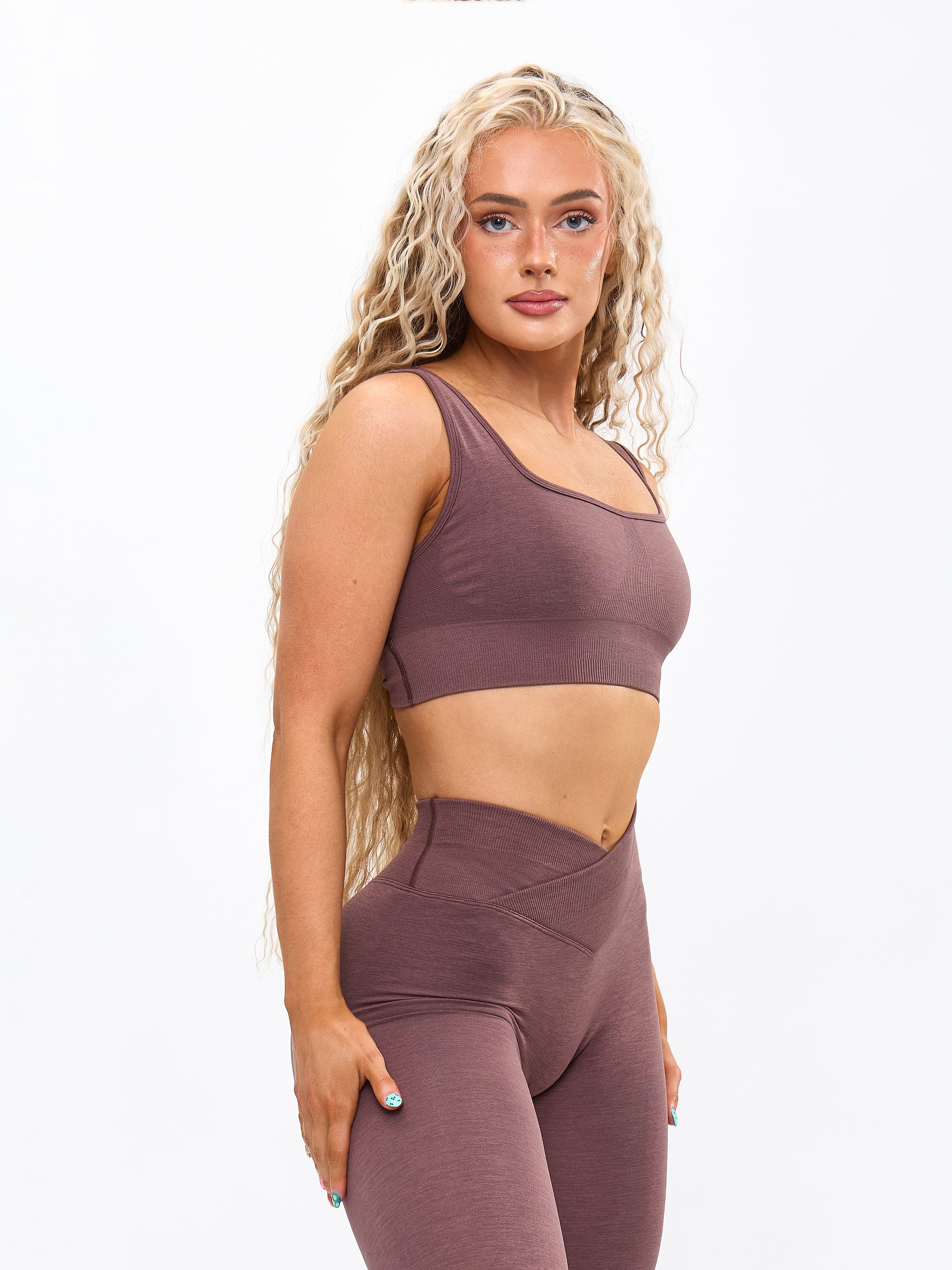 Synergy Seamless Sports Bra - Mocha Berry