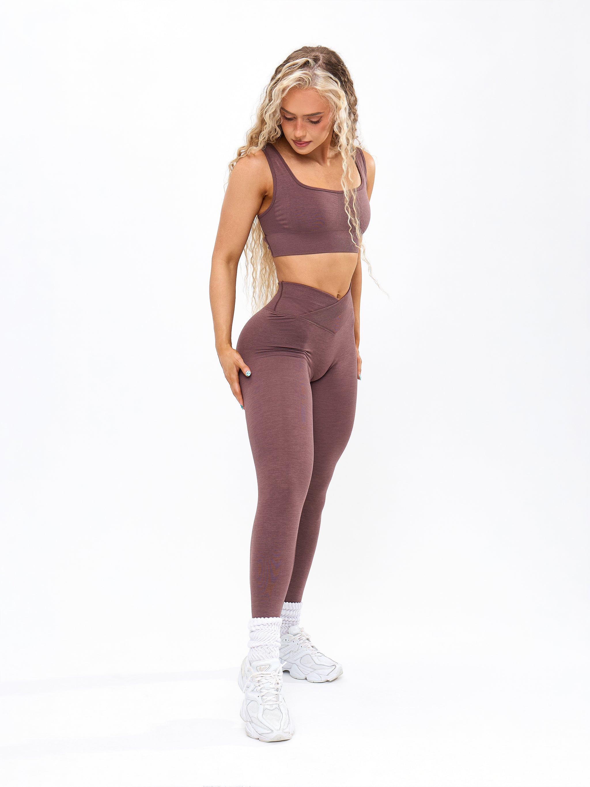 Synergy Seamless Sports Bra - Mocha Berry