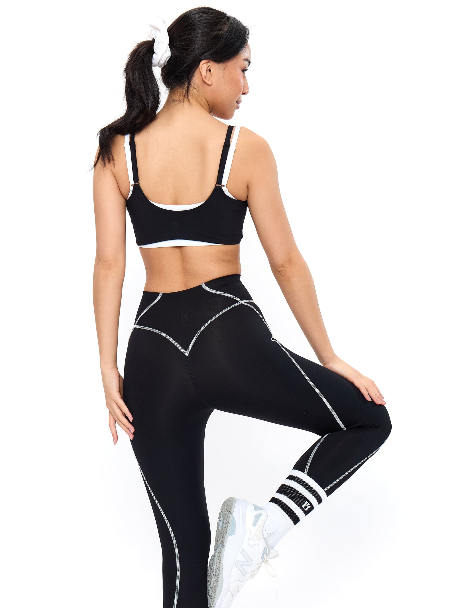 Story Sports Bra - Onyx Black