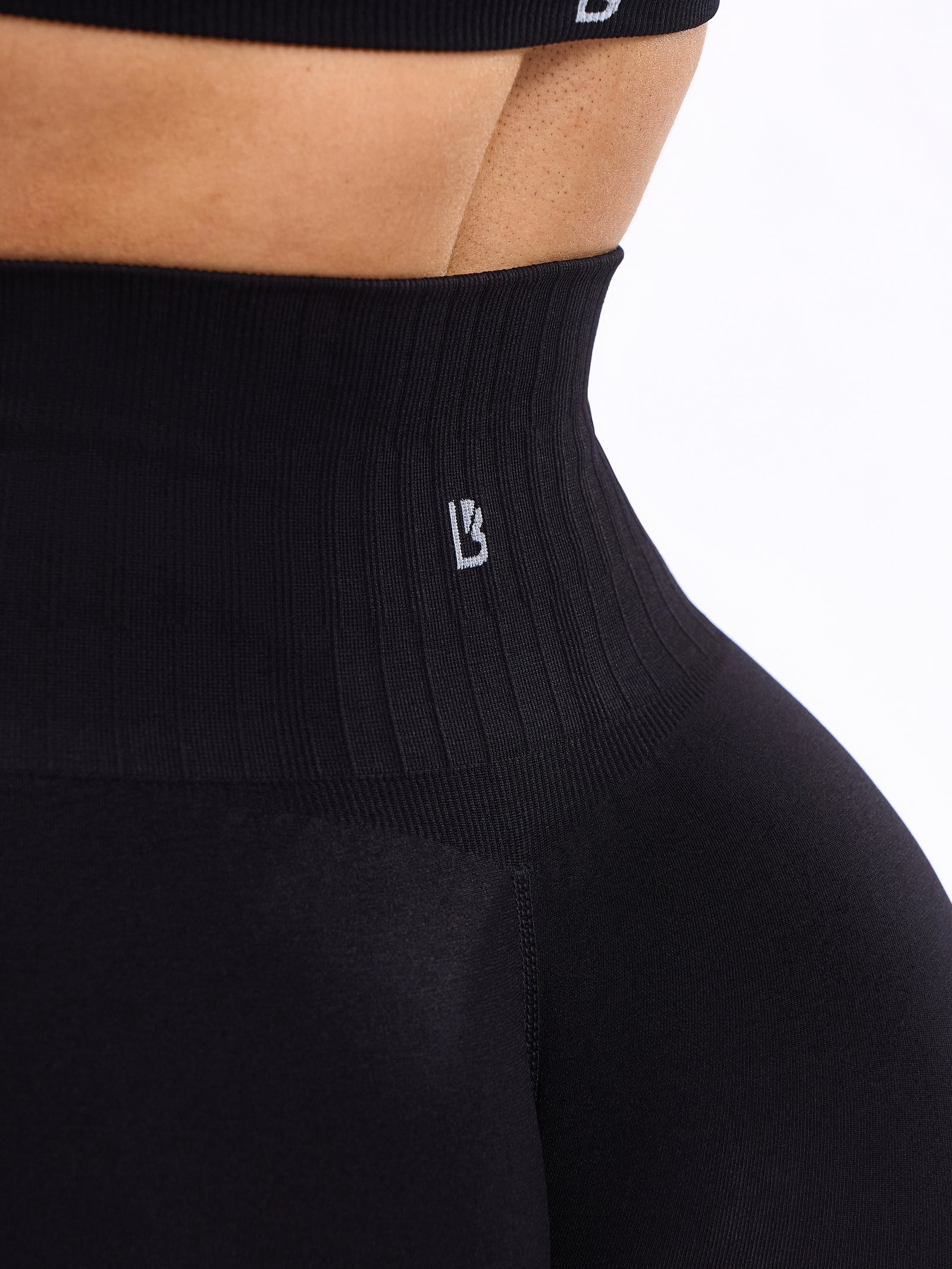 Waterfall Seamless Legging - Black