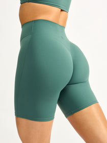 Aggressive Scrunch Short 7" - Heiress Ivy