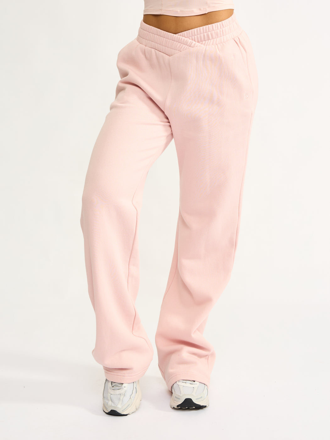 Threads Crossover Sweat Pant - Love Story