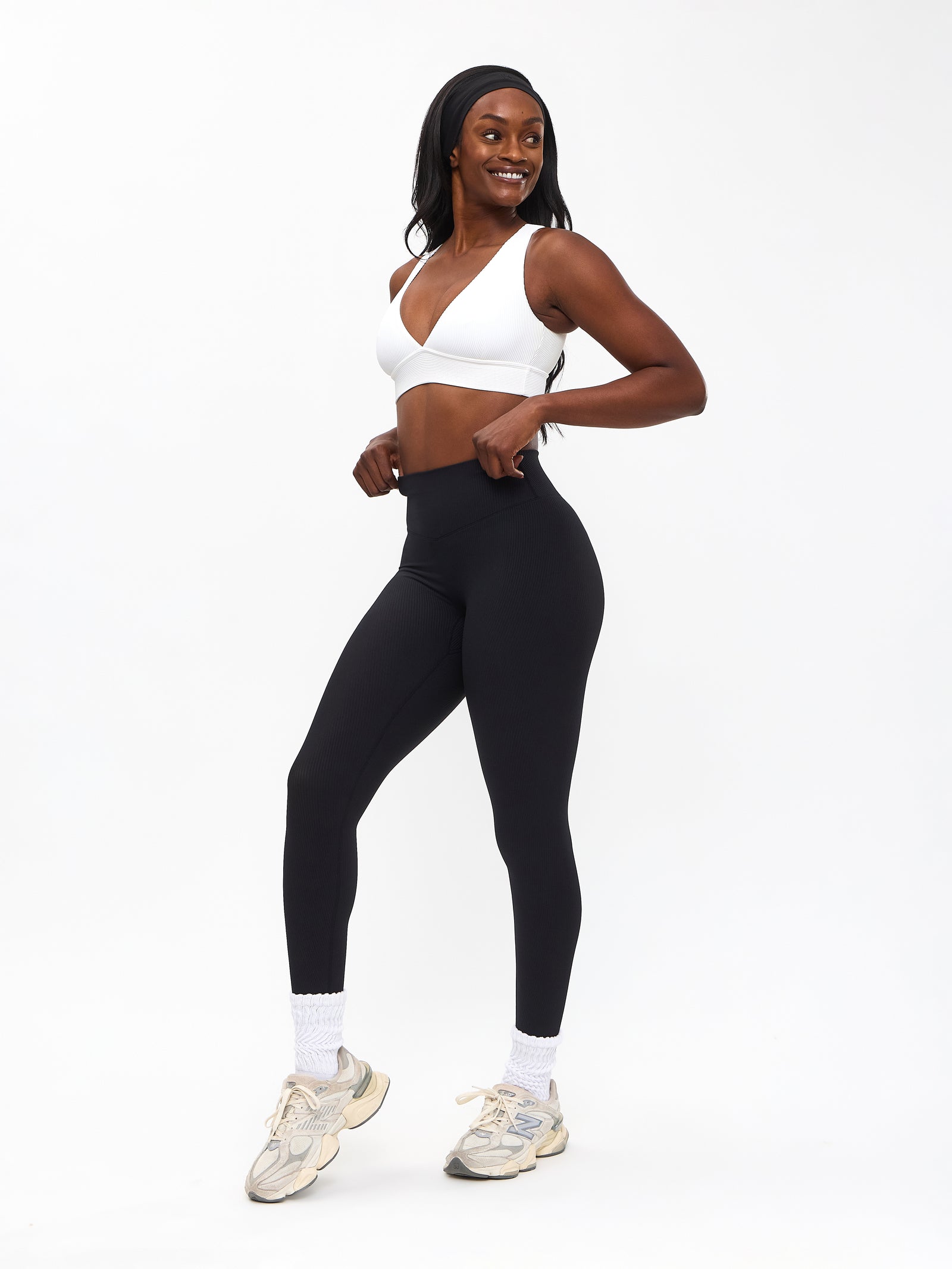 Ribbed Deep V Sports Bra - White