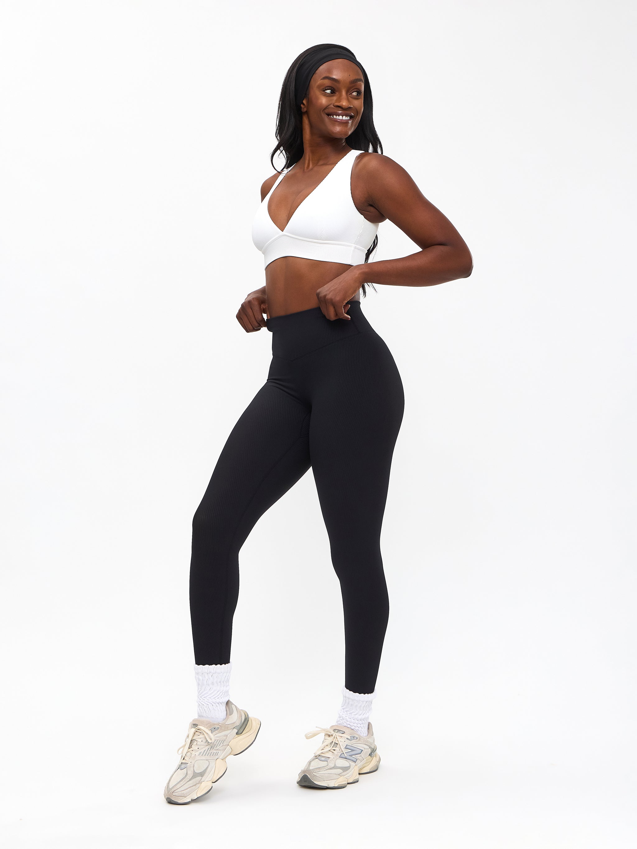 Ribbed Deep V Sports Bra - White