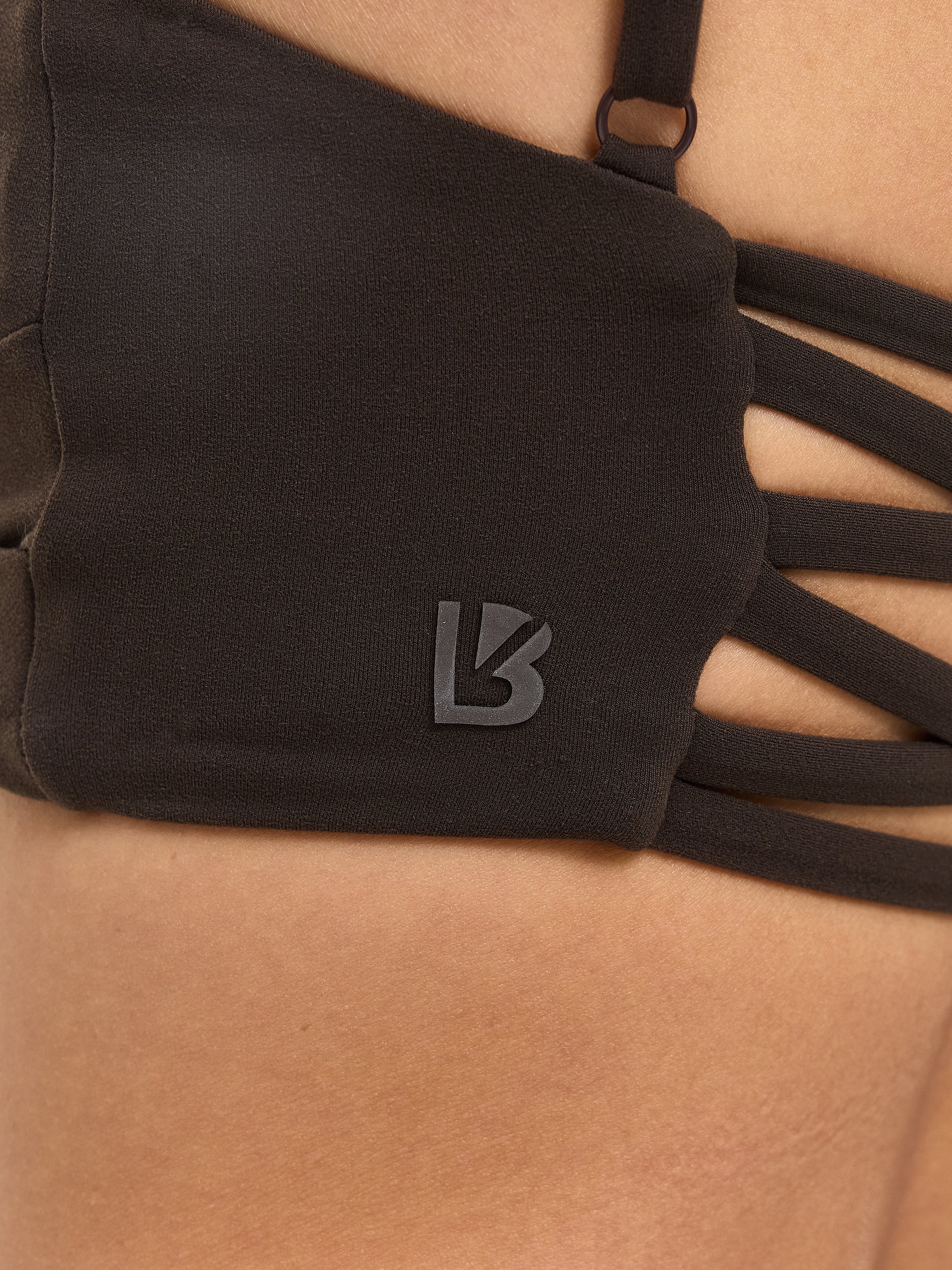 Ivy Wrap Sports Bra - Cold Brew