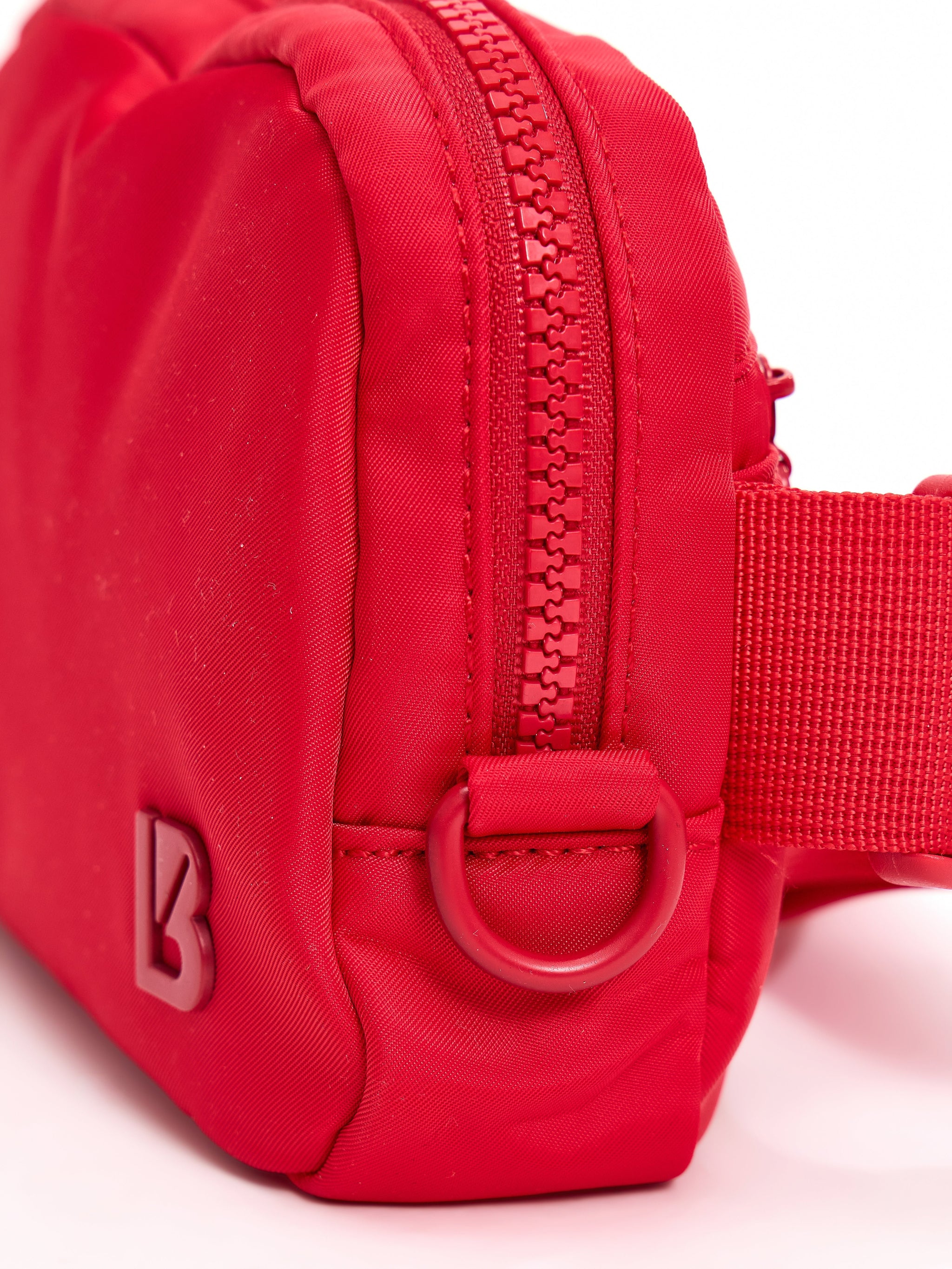 Breakthrough Belt Bag - Lipstick Red