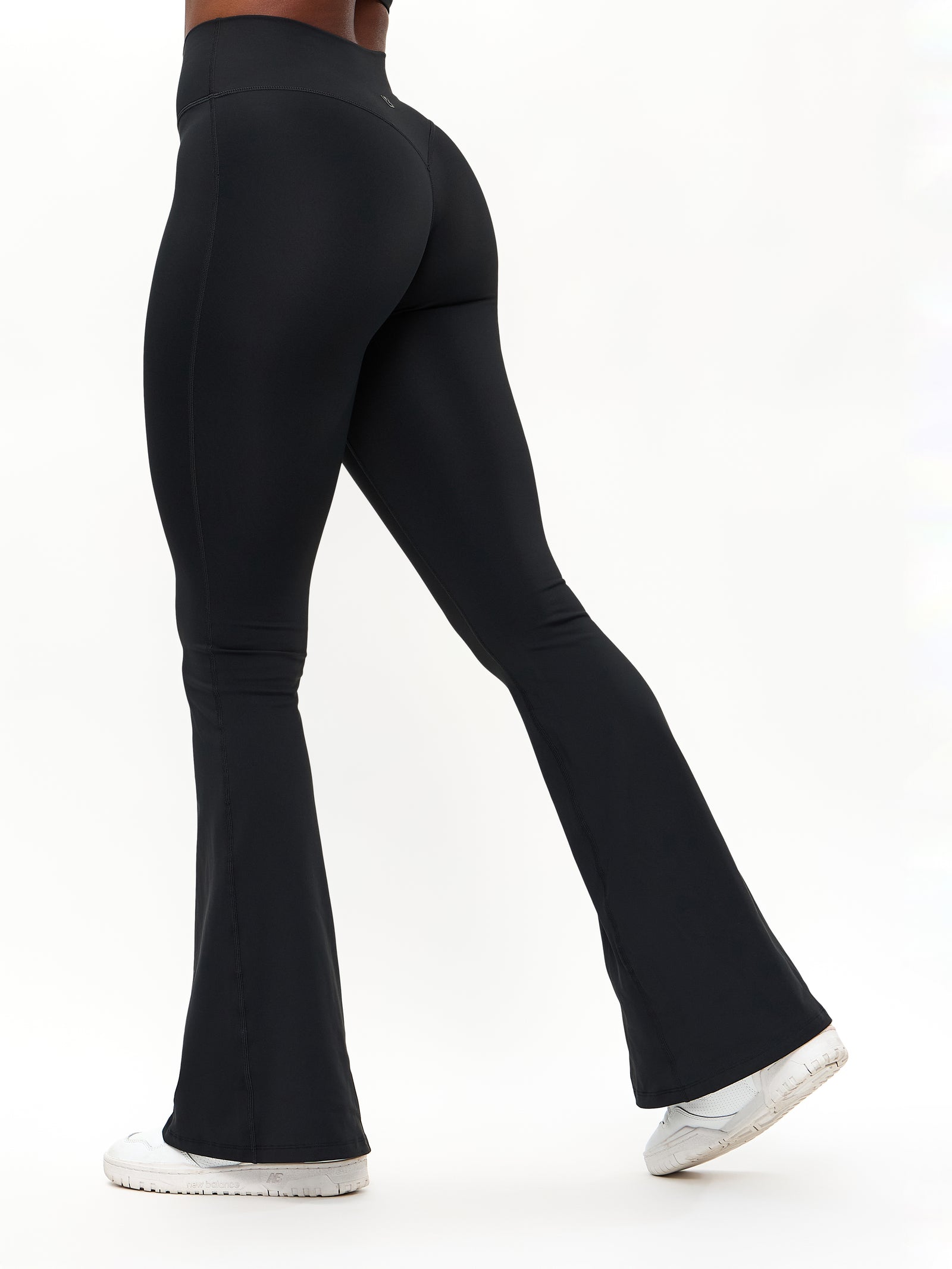 Colorado Fleece Flare Legging - Onyx Black