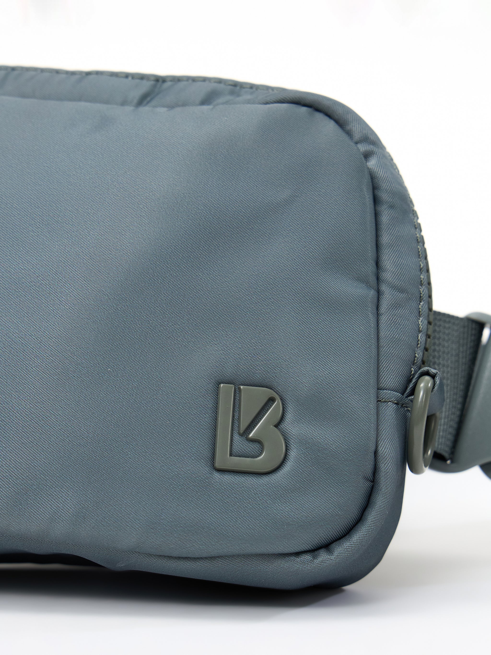 Breakthrough Belt Bag - Frosted Sage