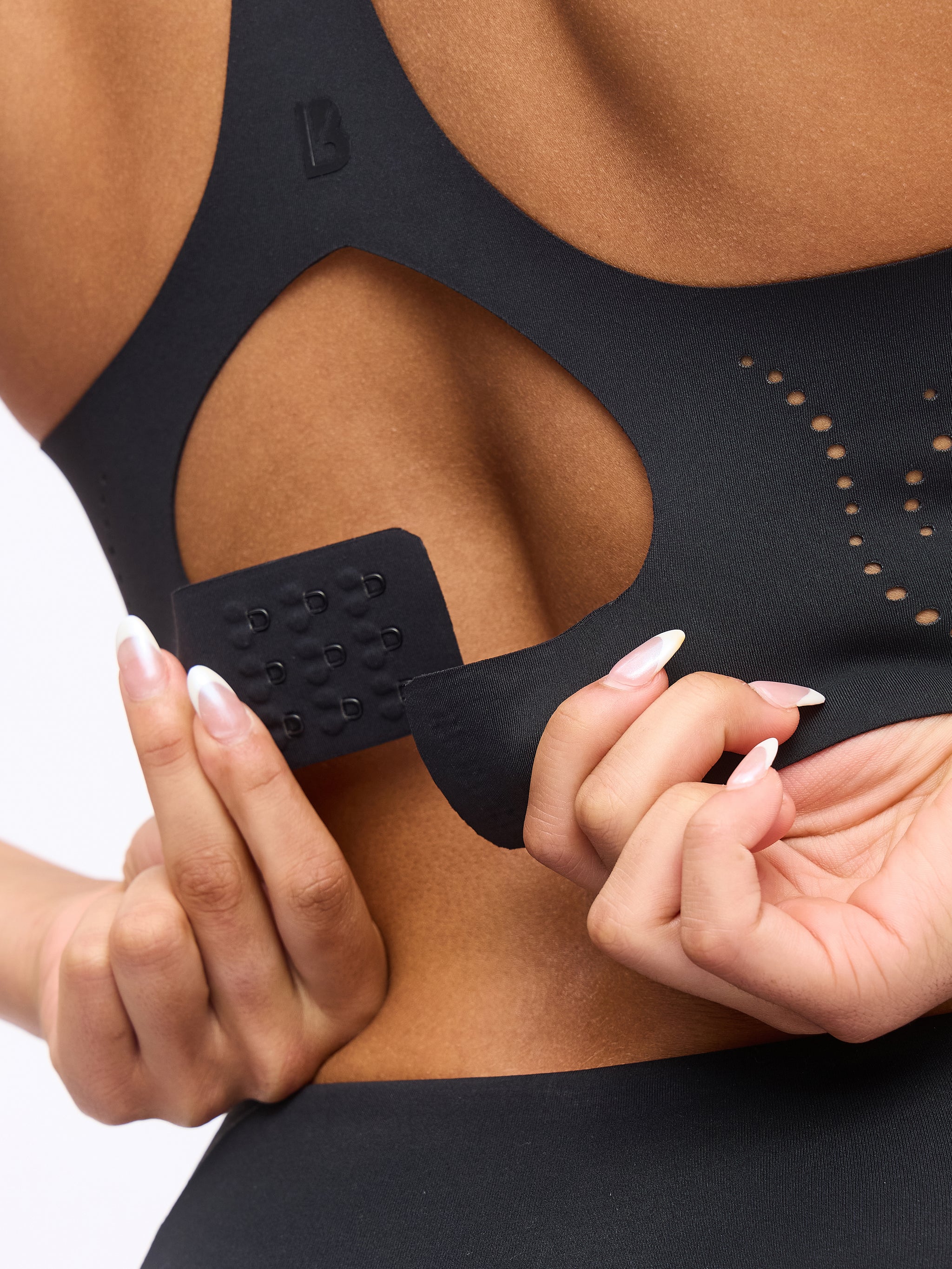 Airbrush Laser BTC Sports Bra - Onyx Black