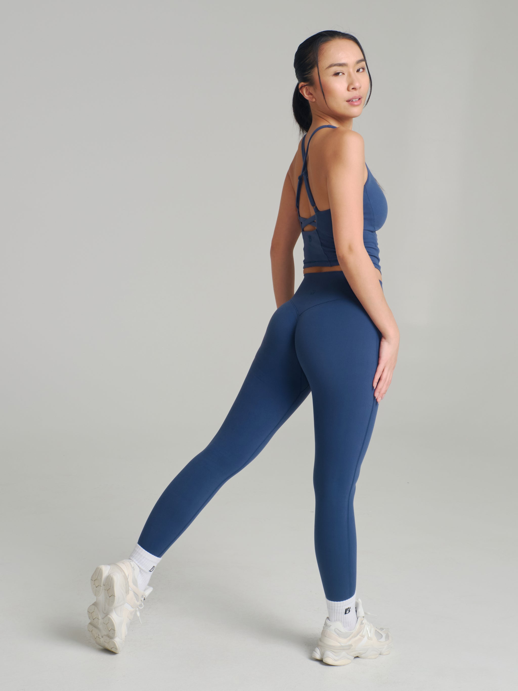 Poshknit Aggressive Scrunch Legging - Baked Blue