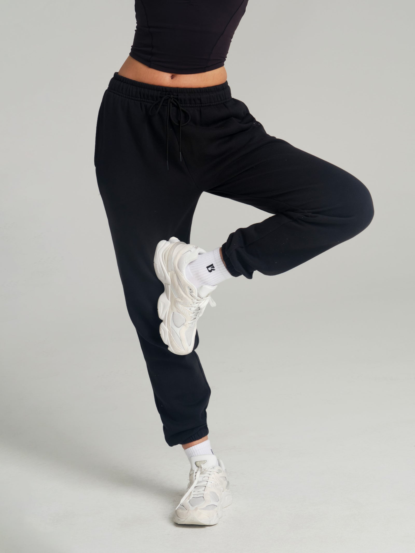 Threads Jogger Sweatpant - Onyx Black