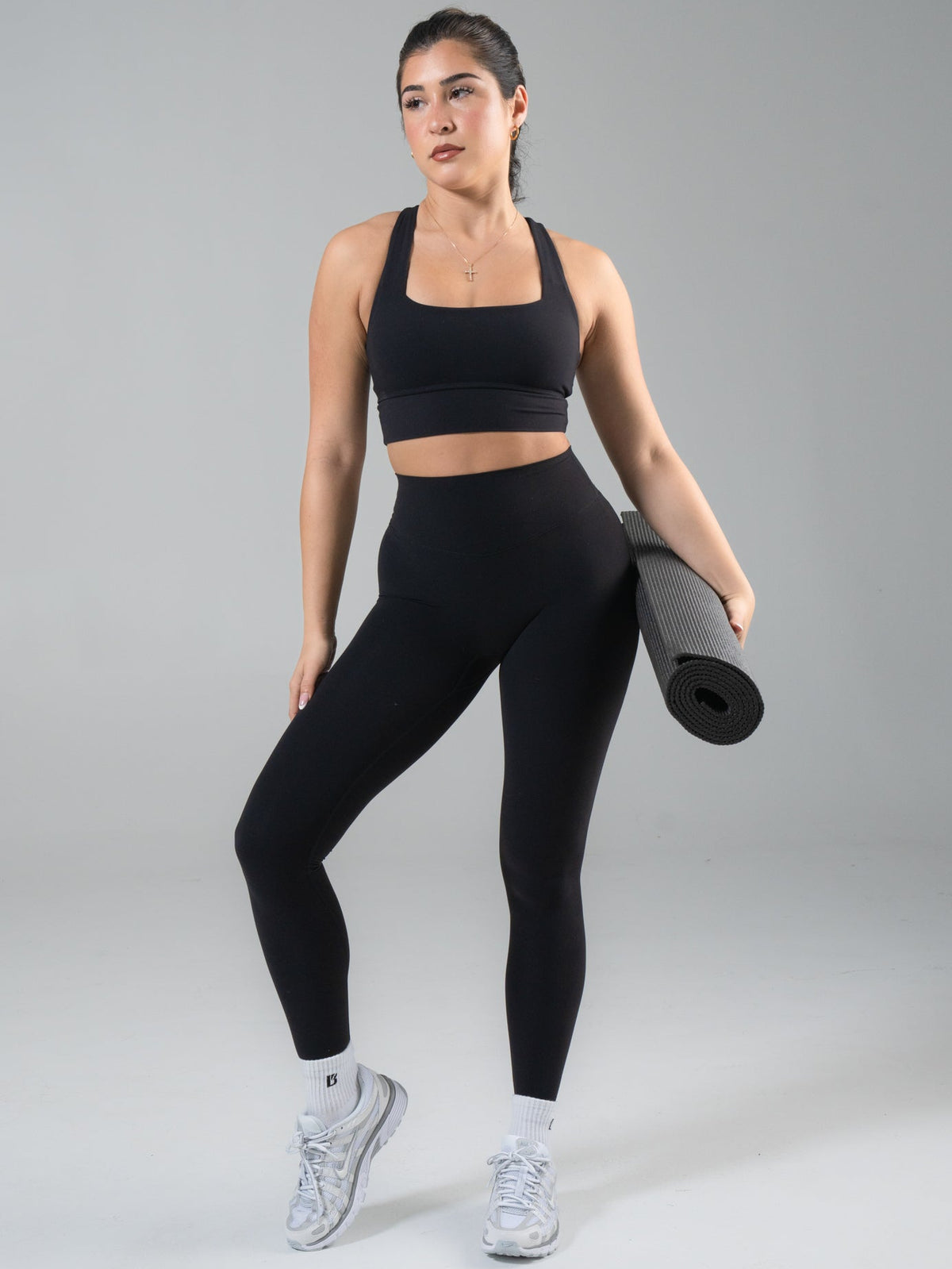 Revolution Sports Bra - Onyx Black