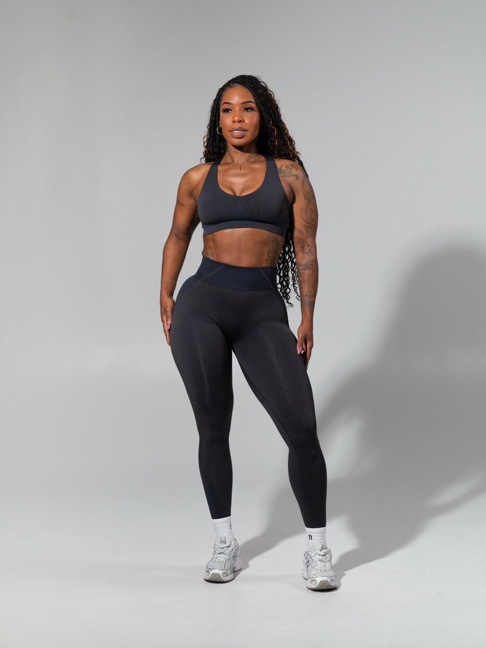 Shade Seamless Sports Bra - Heather Black and Charcoal