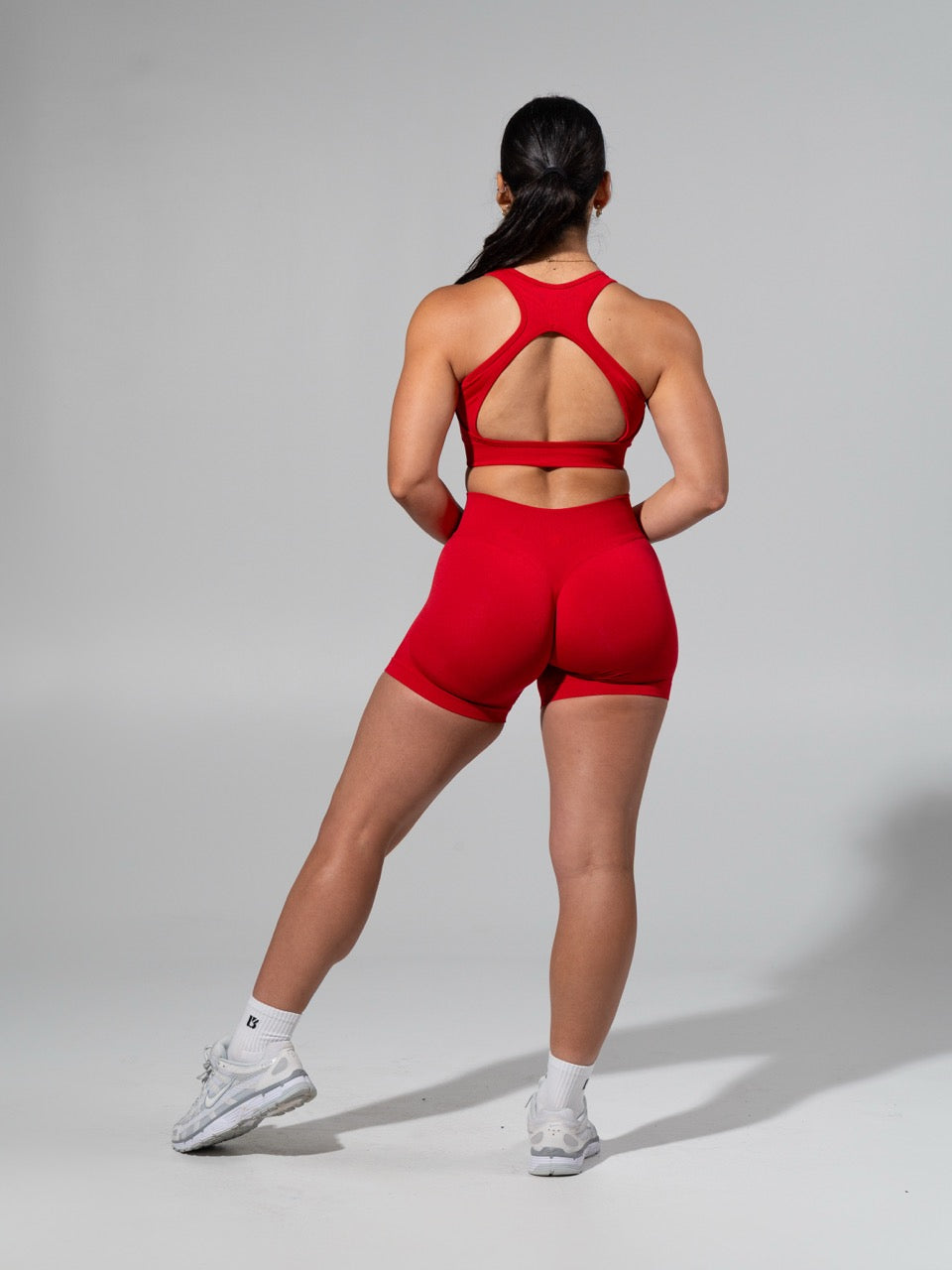 Miracle Seamless Hip Rise Short 4.5" - Heather Lipstick Red