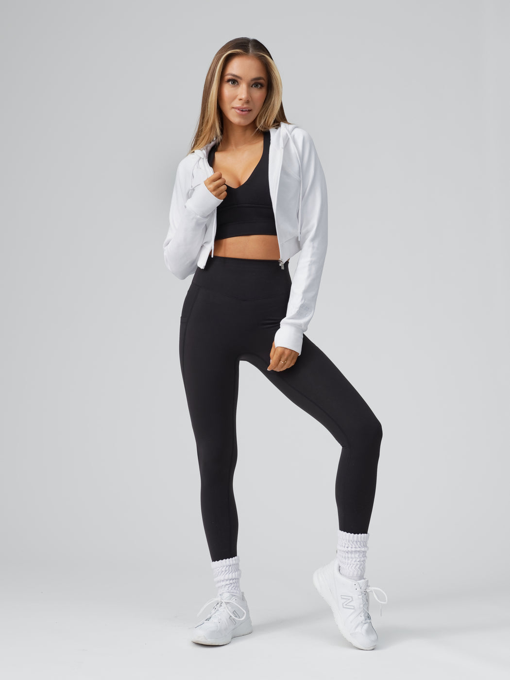 Alpha Sports Bra - Onyx Black