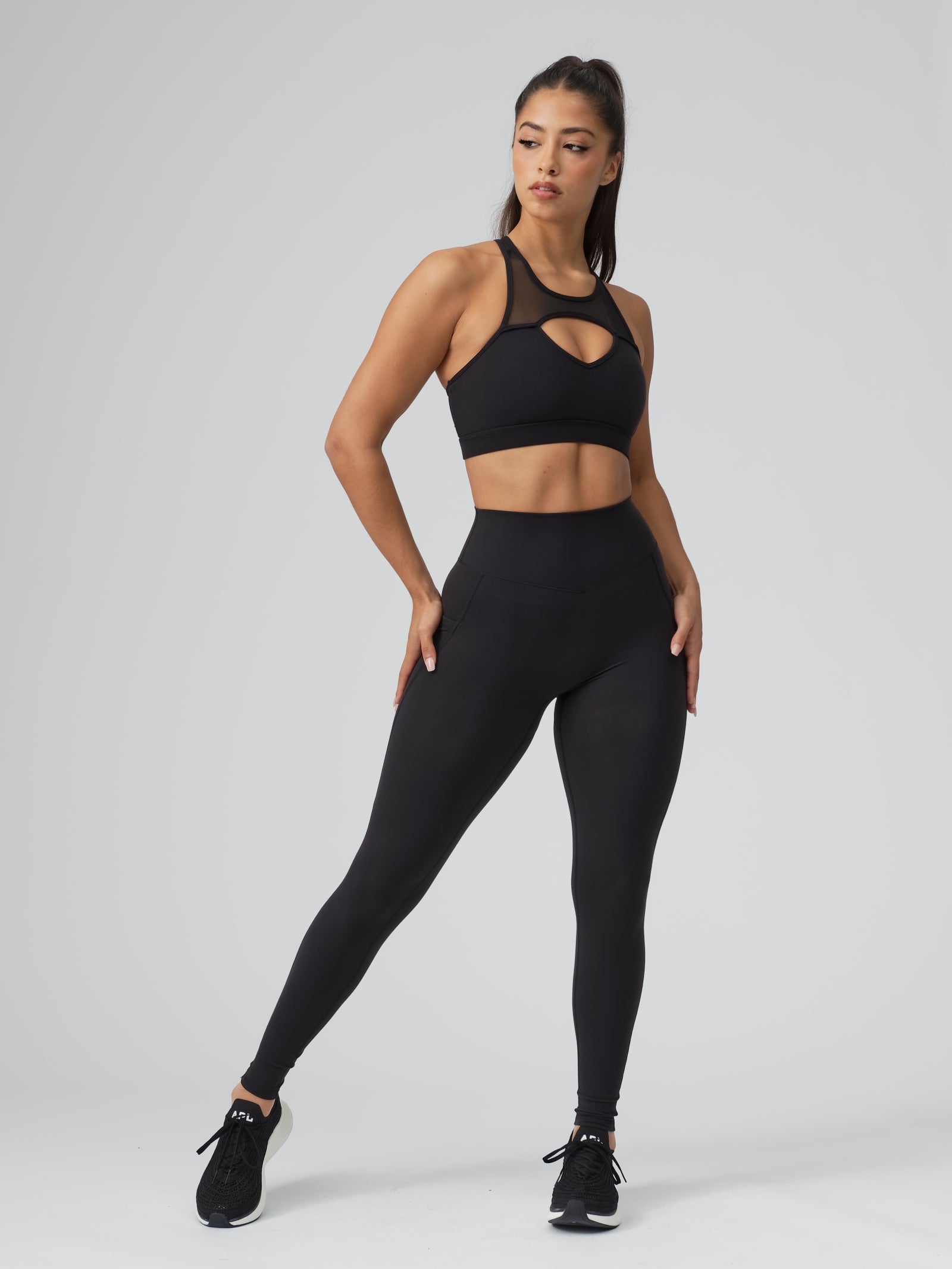 Ambrosia Sports Bra - Onyx Black