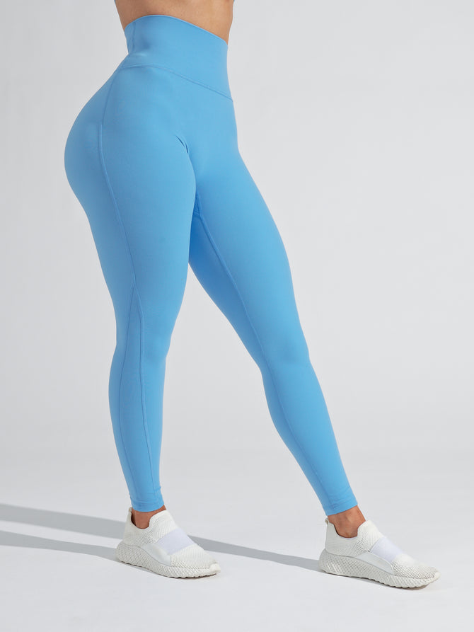 Better Bodies -Scrunch Leggings are made to exaggerate your curves.