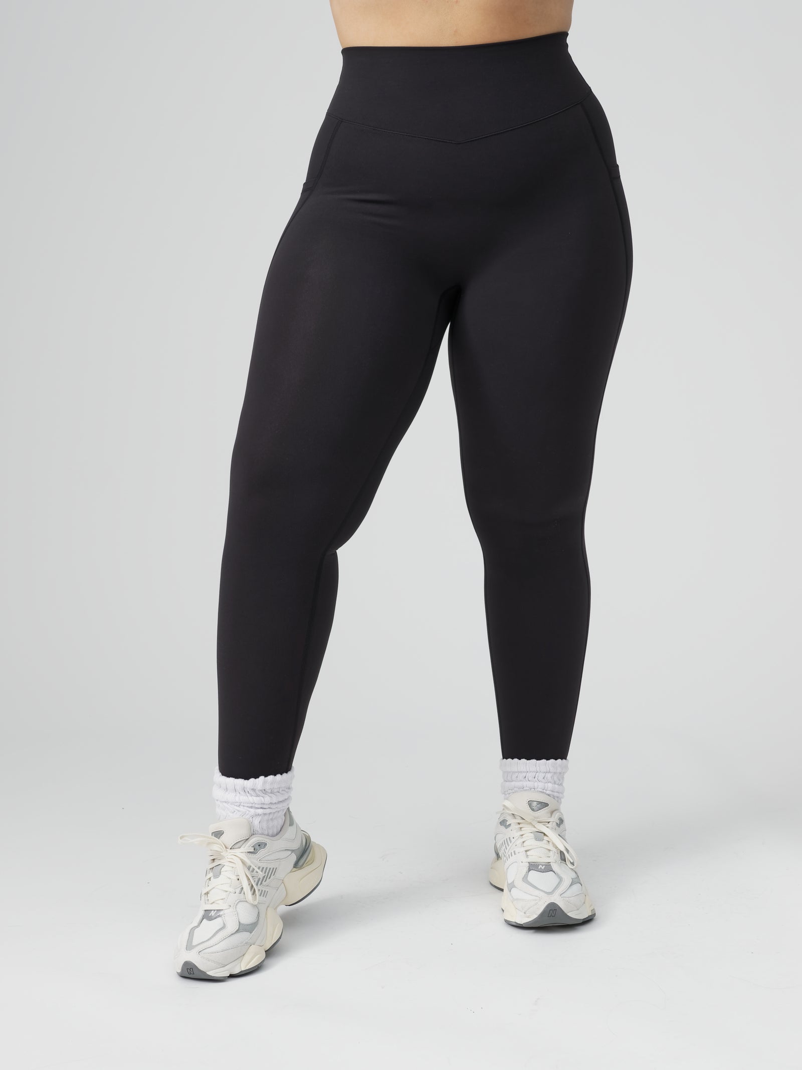 Rosa Pocket Legging - Onyx Black
