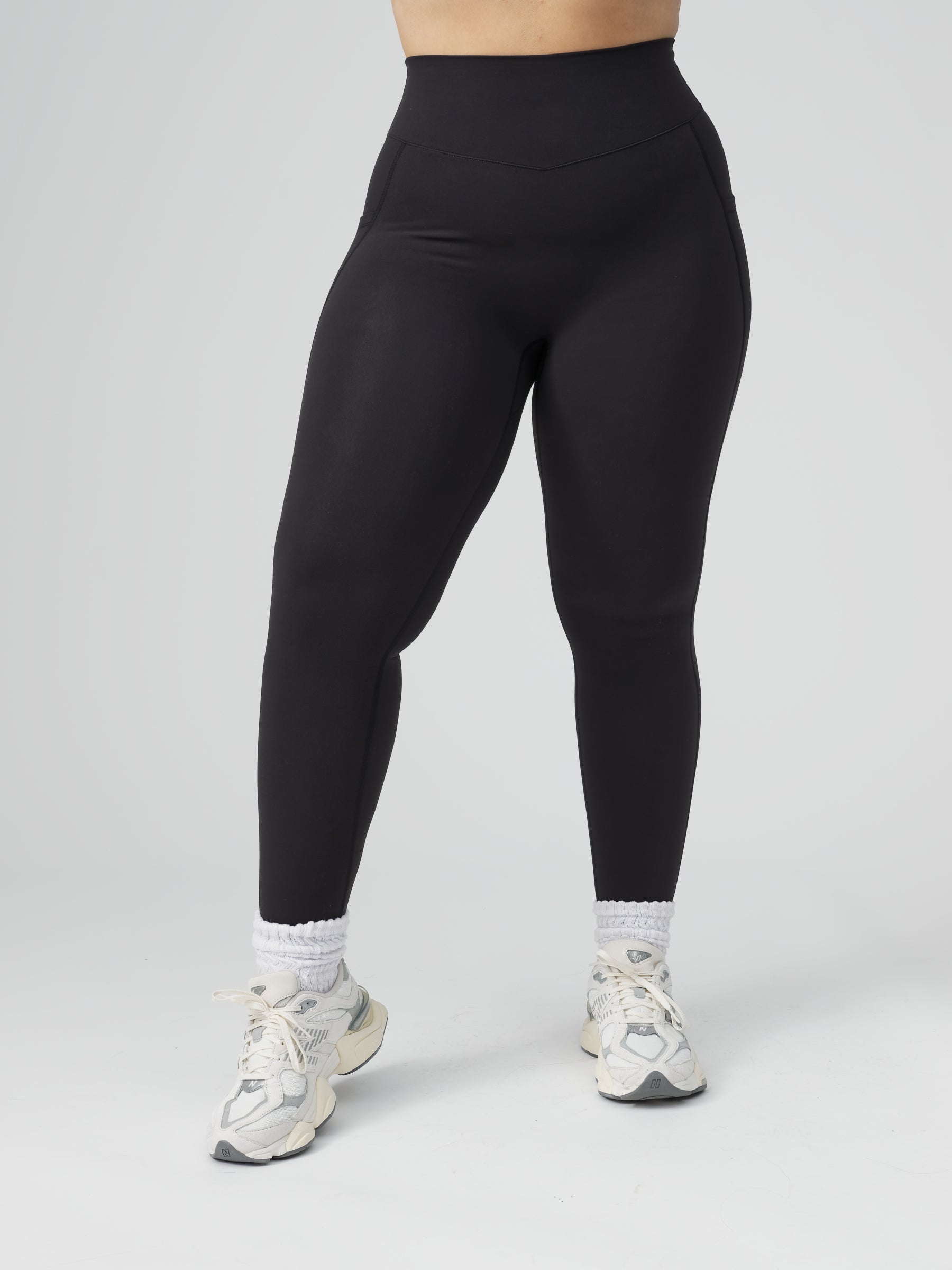 Rosa Pocket Legging - Onyx Black