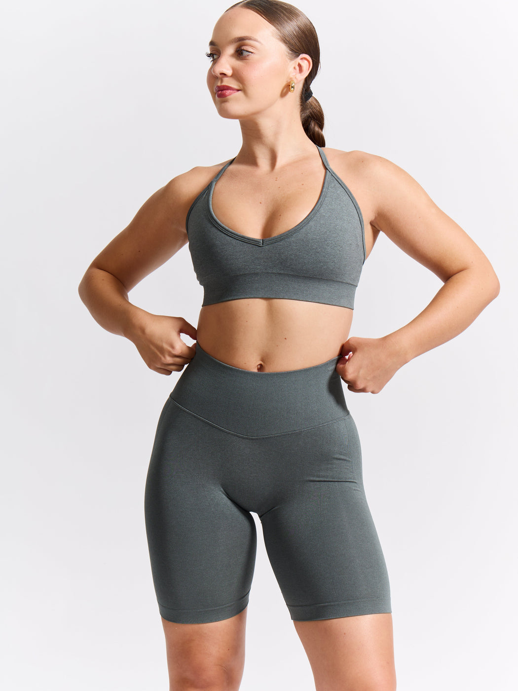 Miracle Seamless Short 6" - Frosted Sage