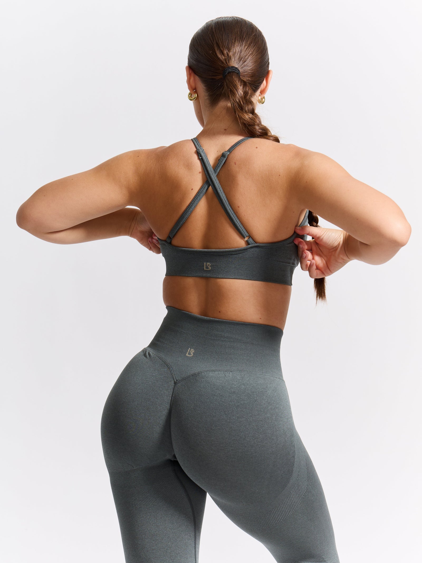 Plunge Seamless Sports Bra - Frosted Sage