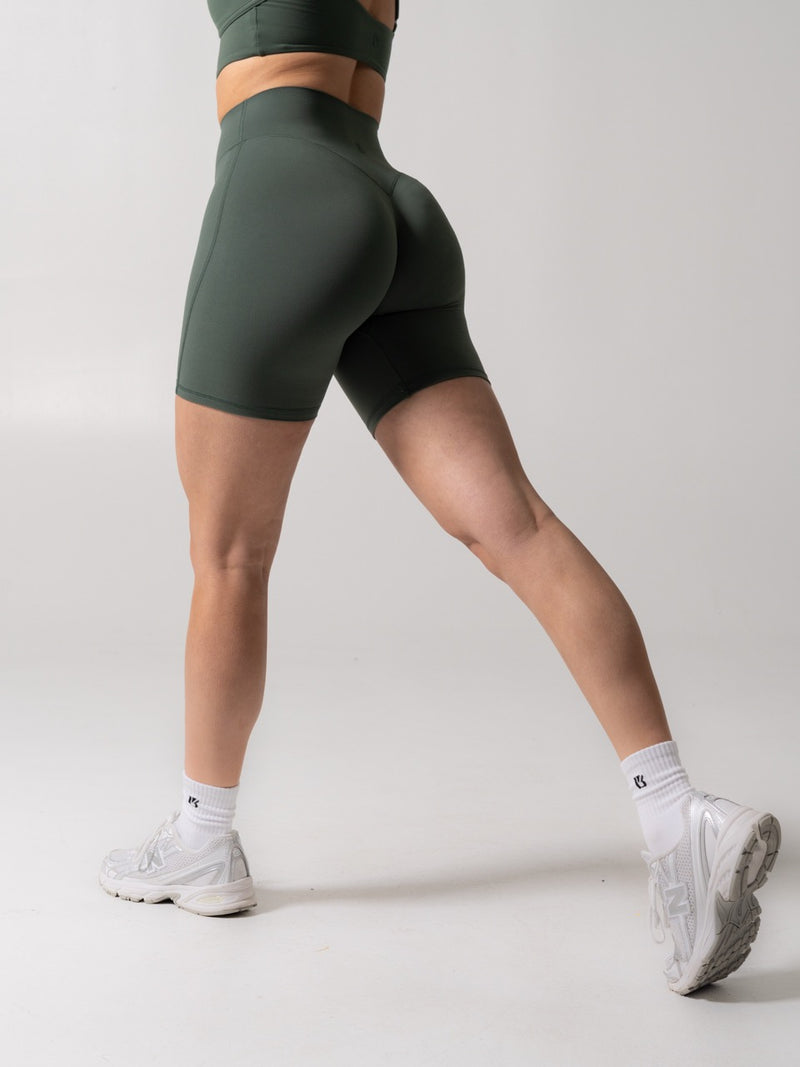 Poshknit Aggressive Scrunch Short 7" - Limon Pepino