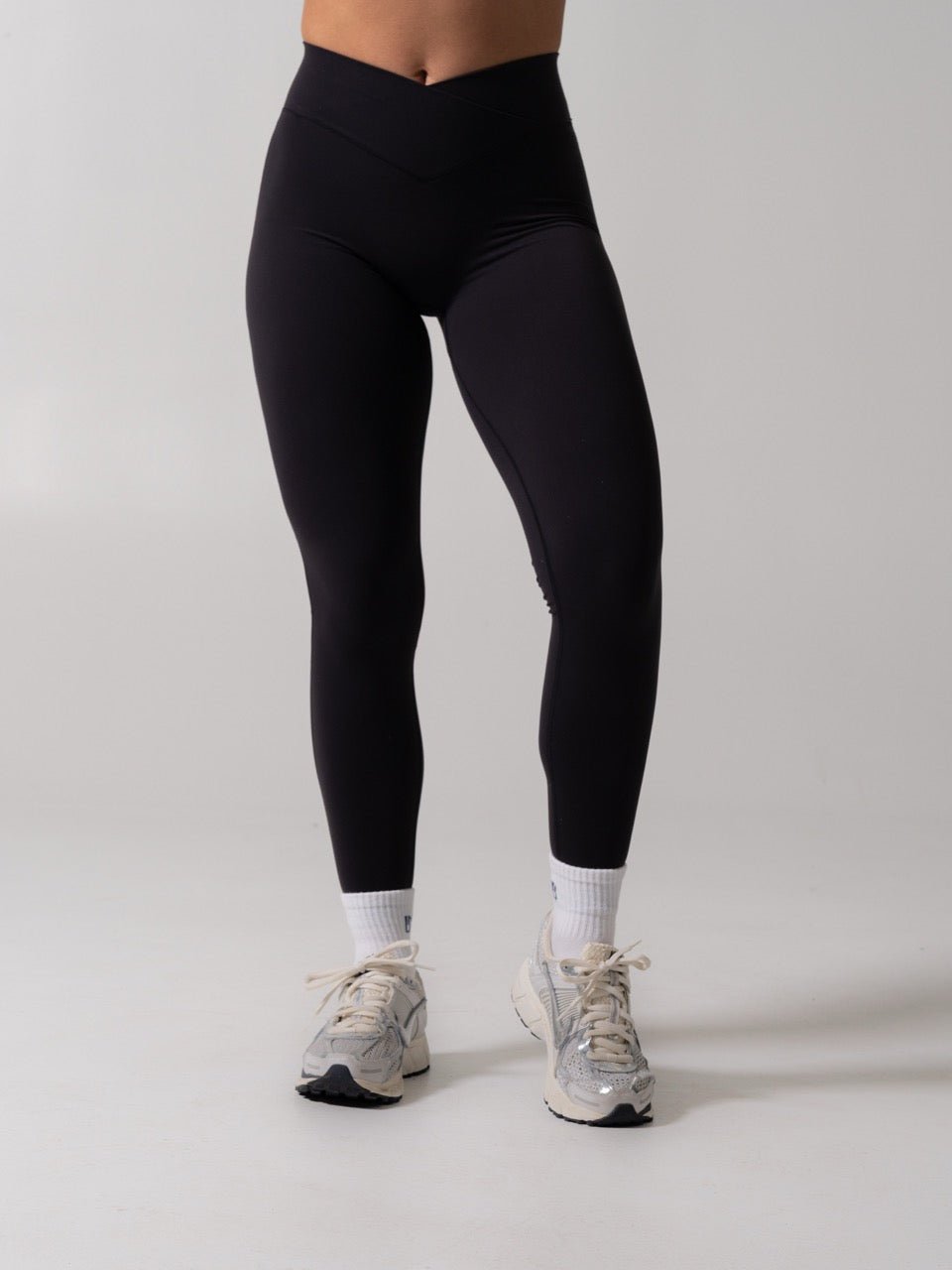 Siren Scrunch Legging - Onyx Black
