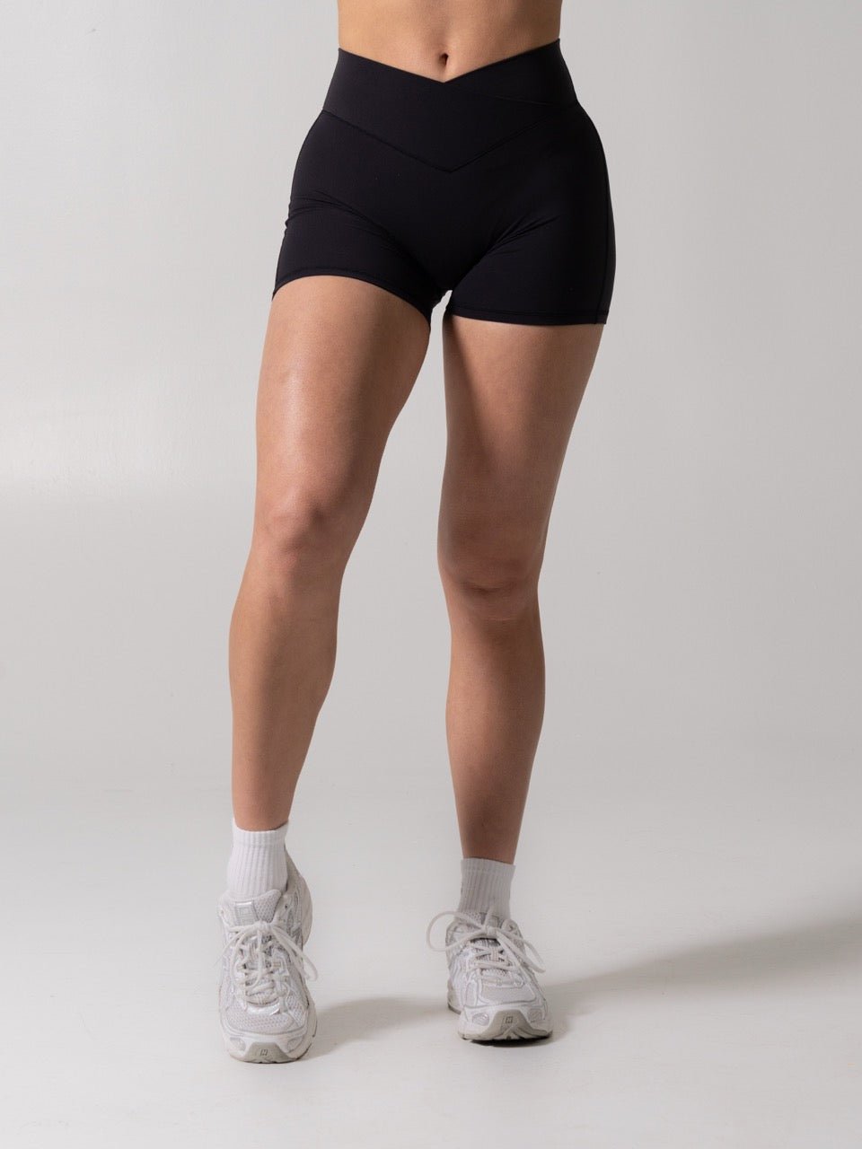 Siren Scrunch Short 5" - Onyx Black