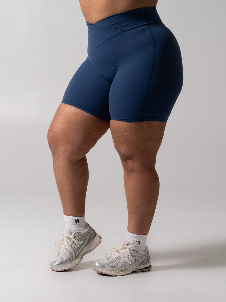 Siren Scrunch Short 5" - Baked Blue