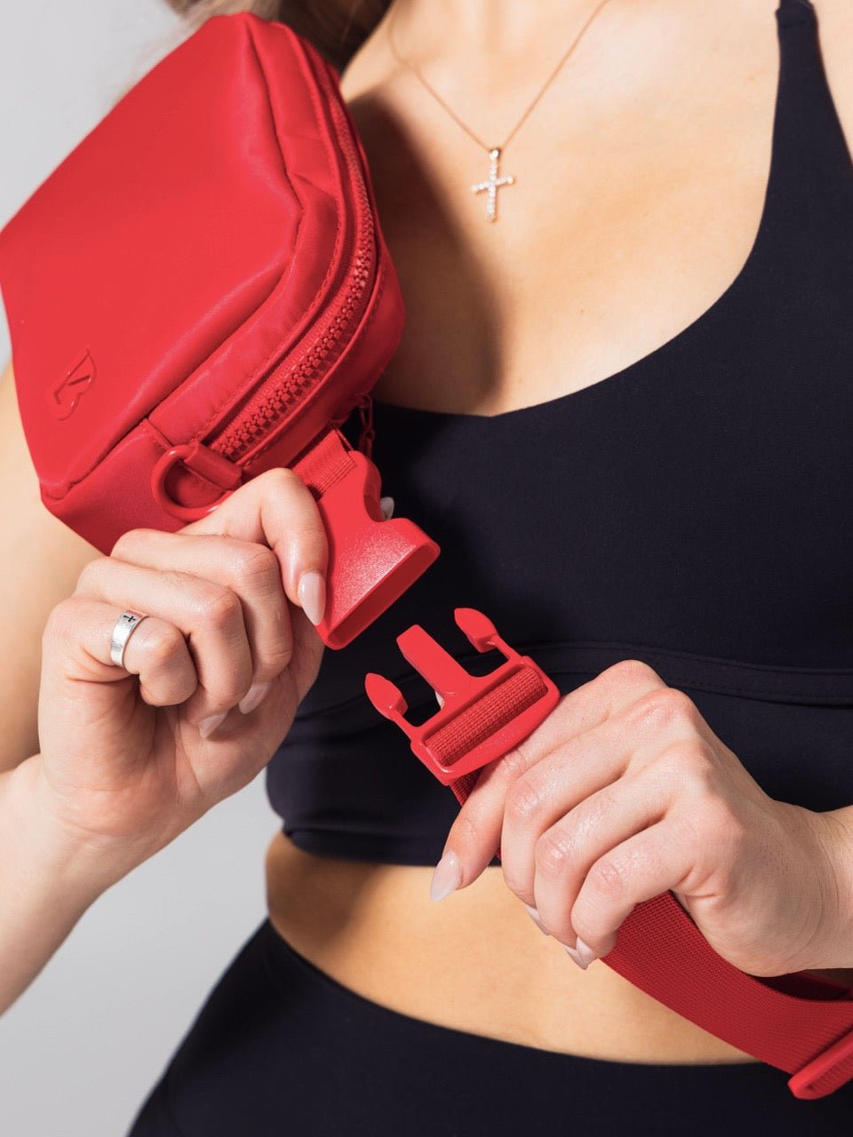 lululemon belt bag lipstick Breakthrough Belt Bag