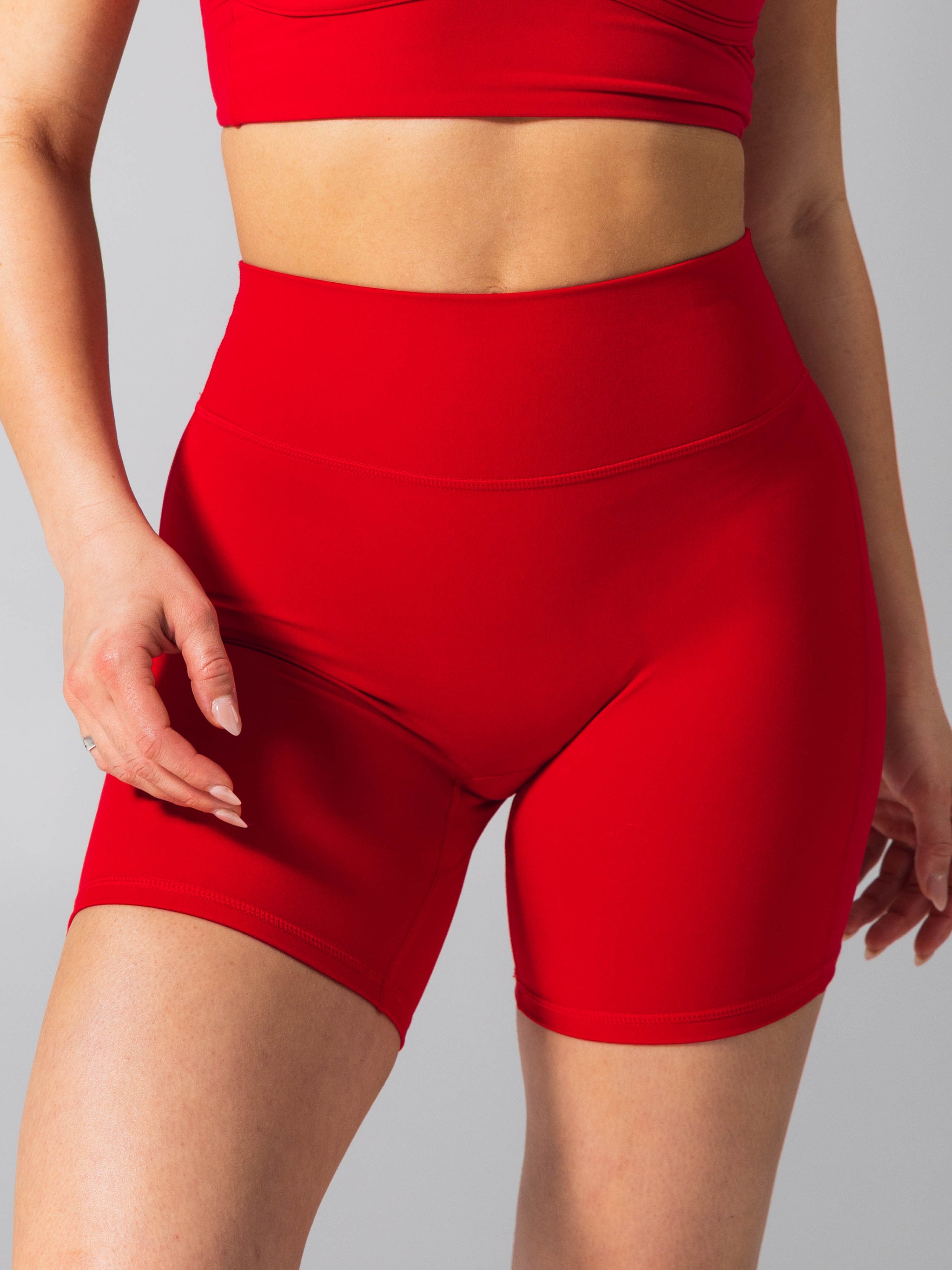 Legacy Short 6" - Lipstick Red