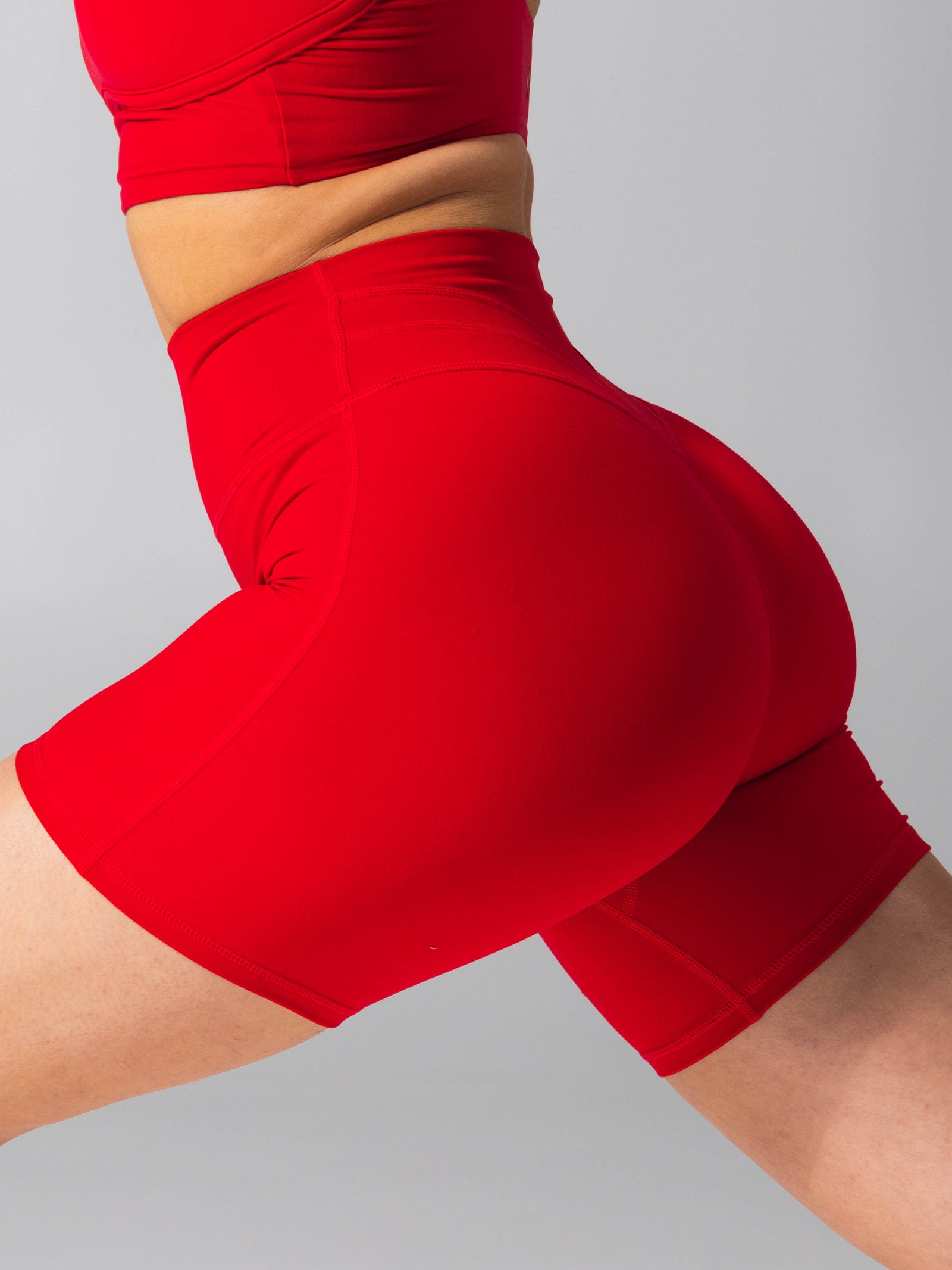 Legacy Short 6" - Lipstick Red