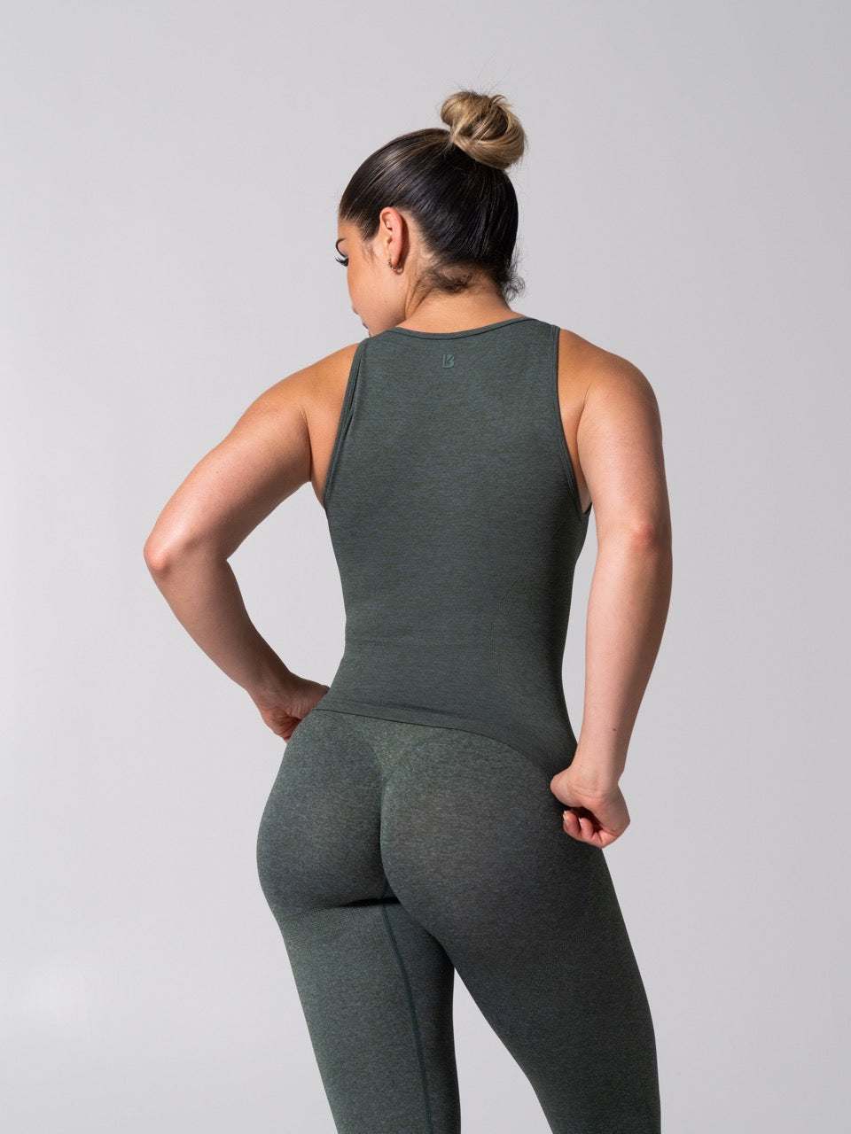 Shape Seamless Hip Tank - Heather Limon Pepino