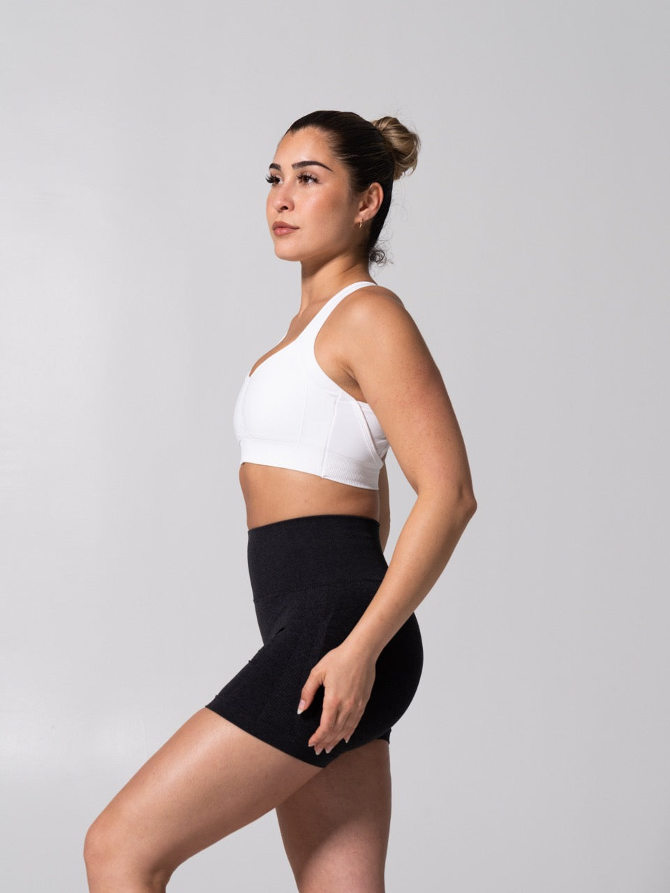 Vida Seamless Sports Bra - White